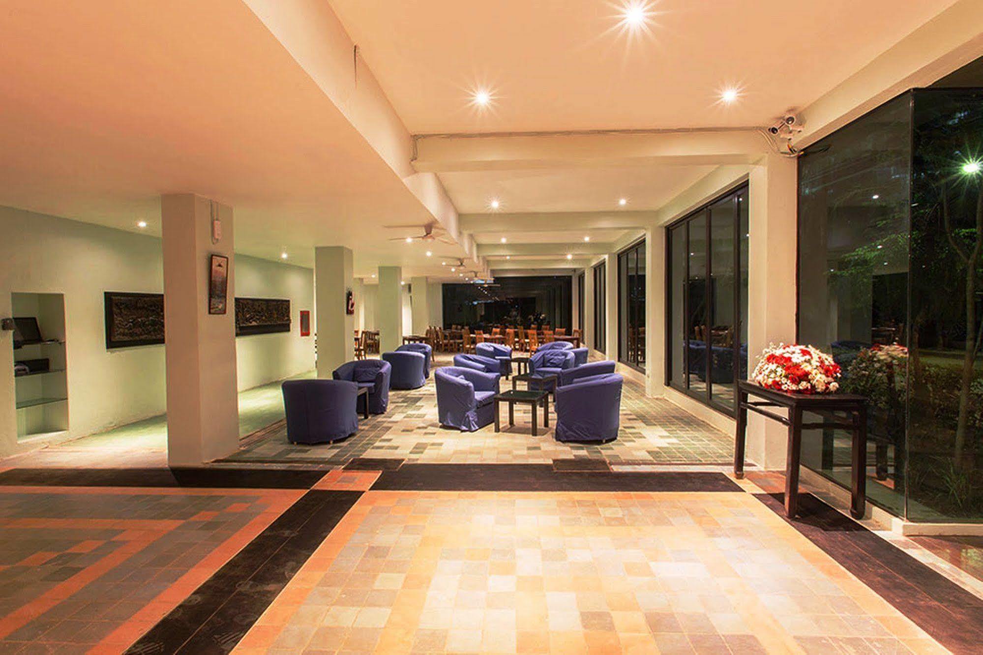 A 1 Hotel 3*