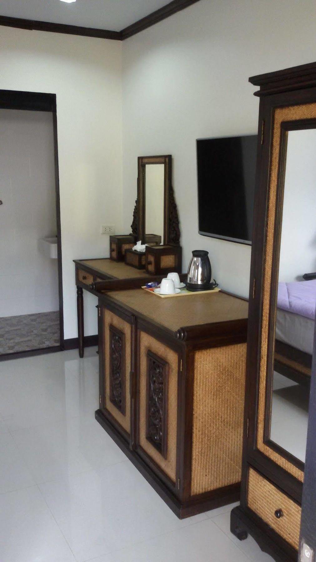 Hotel Ao Thai Bangsare 2 3*