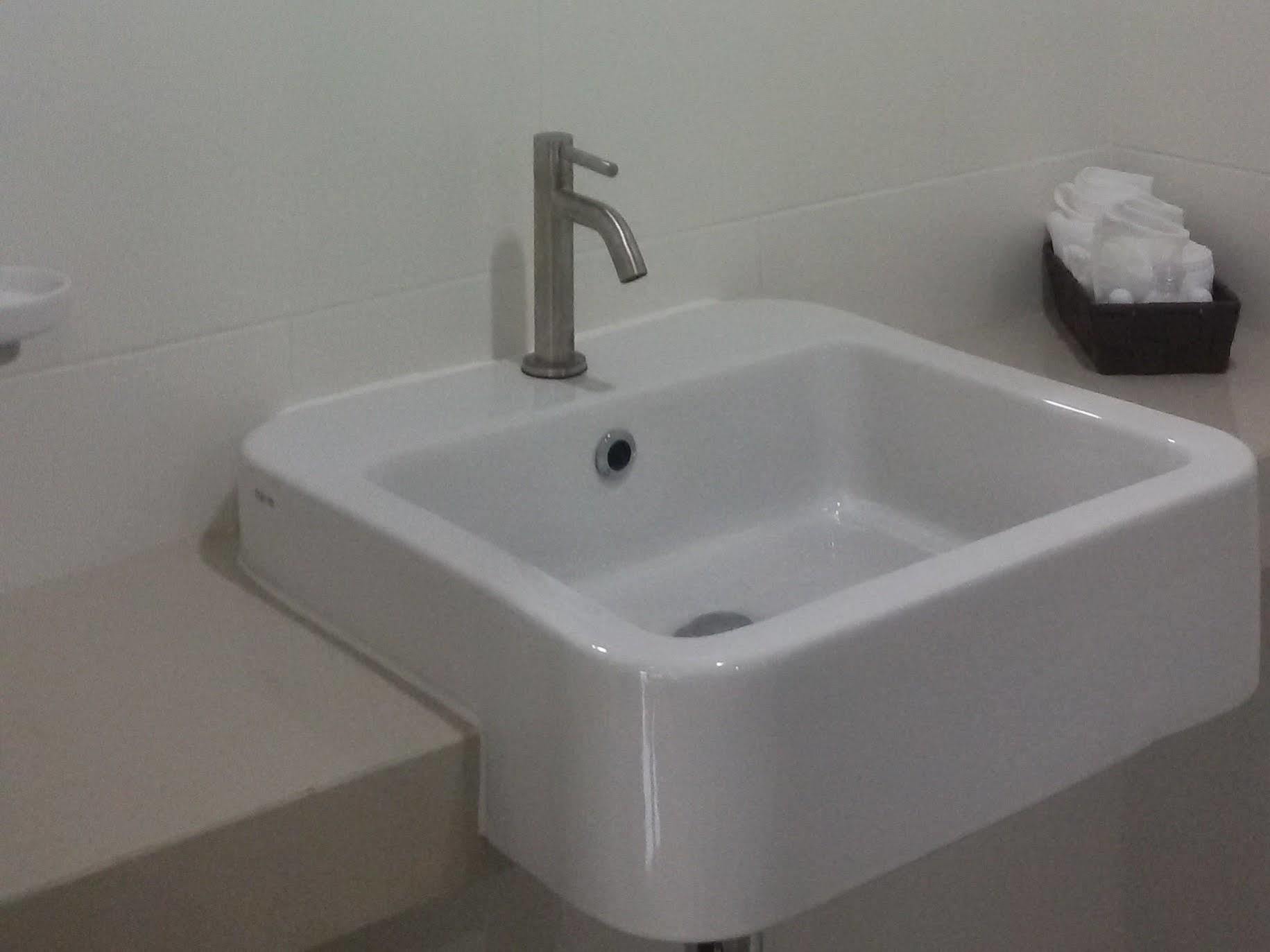 Hotel Ao Thai Bangsare 2 3*