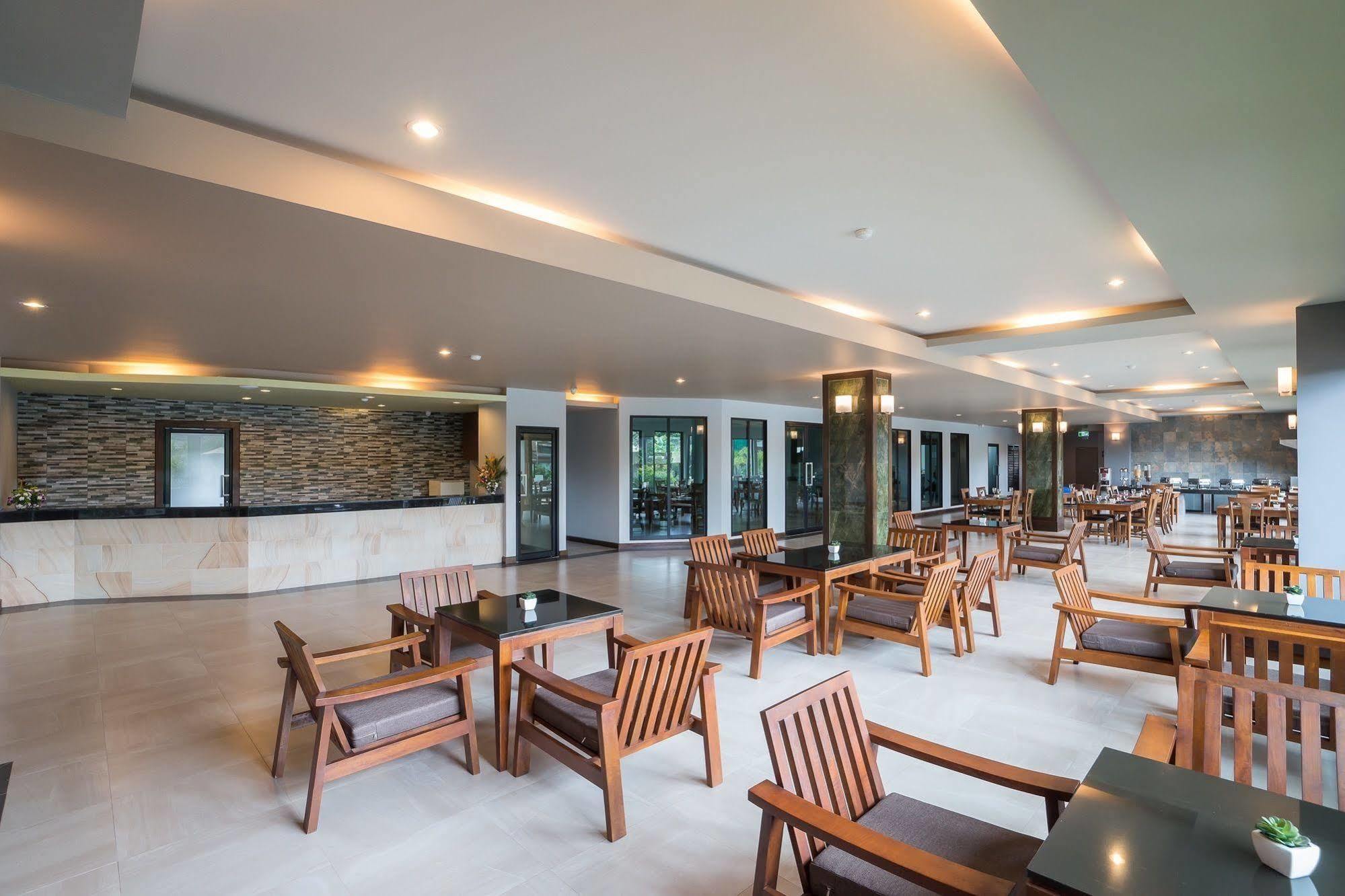 Hotel Savotel