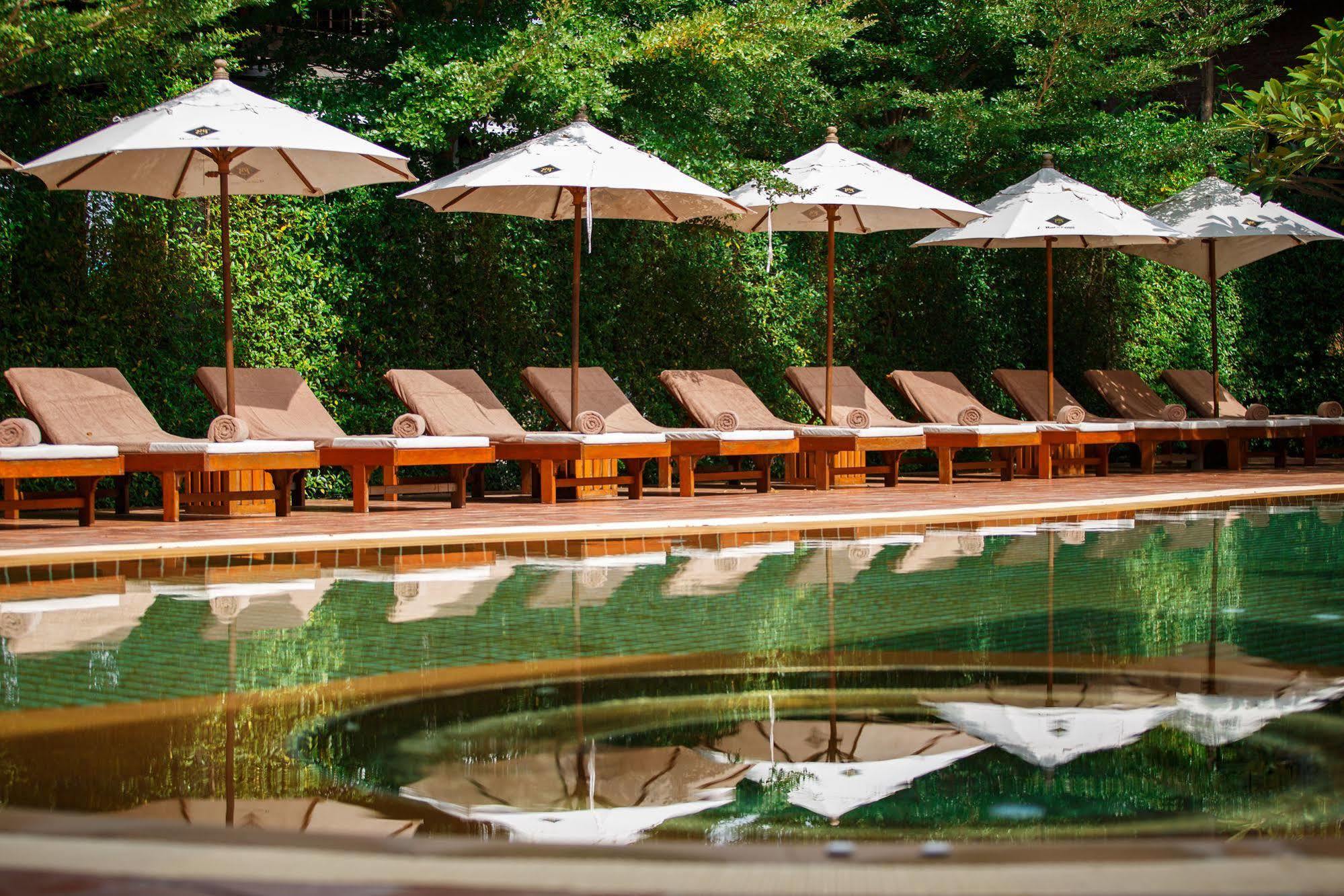 Hotel De L'amour Sha 4*
