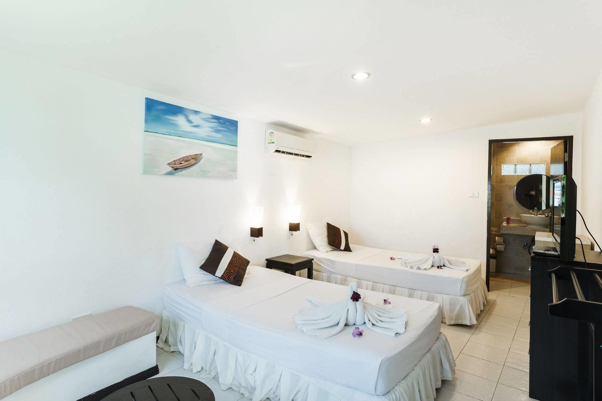 Hotel Samui Pier 2 Beds 3*