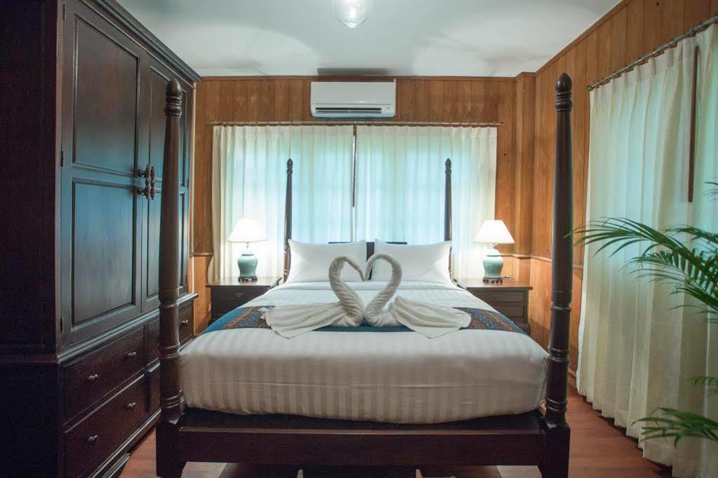 Villa Baan Khun Nang Colonial