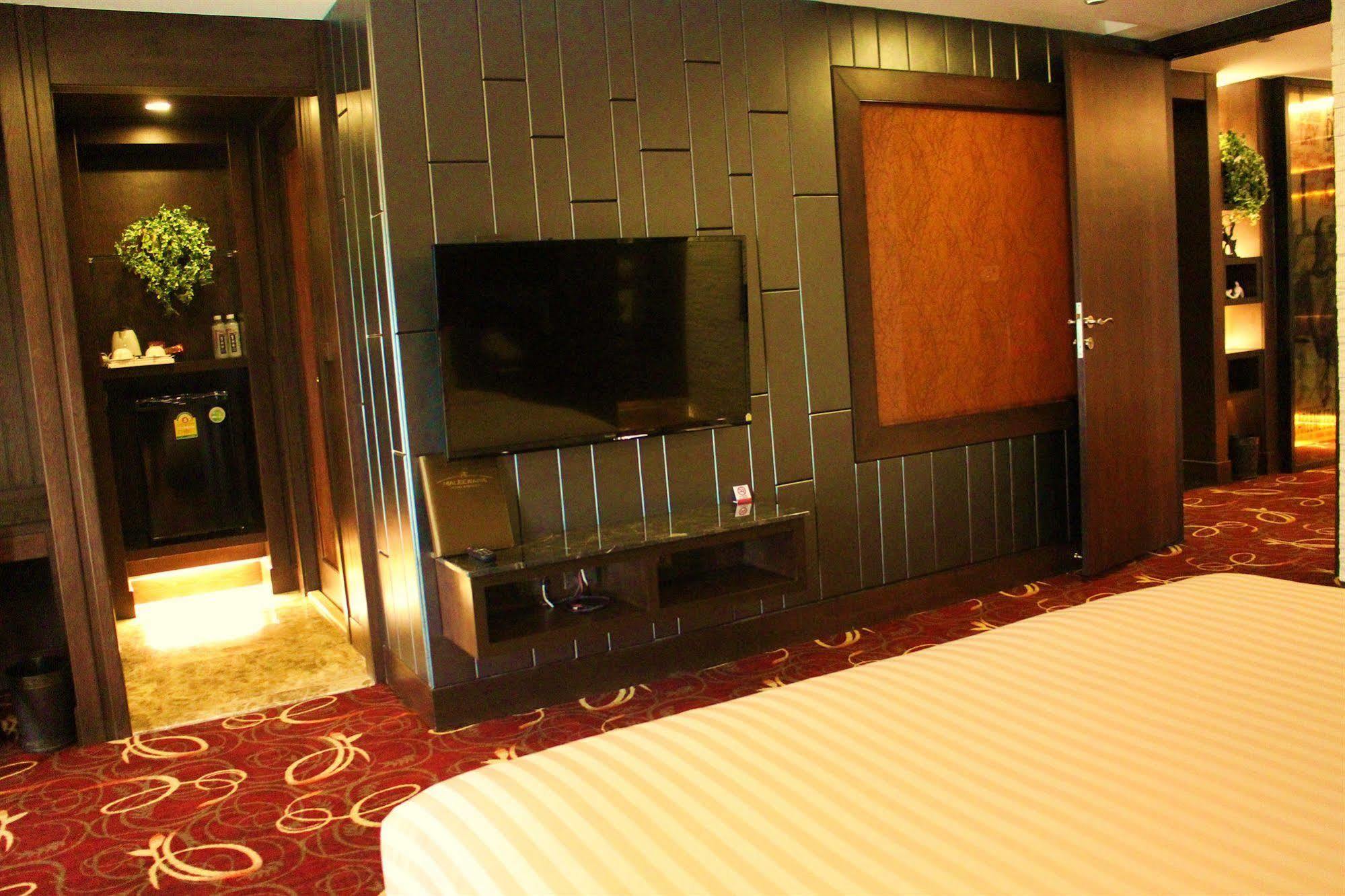 Hotel Maleewana & 3*