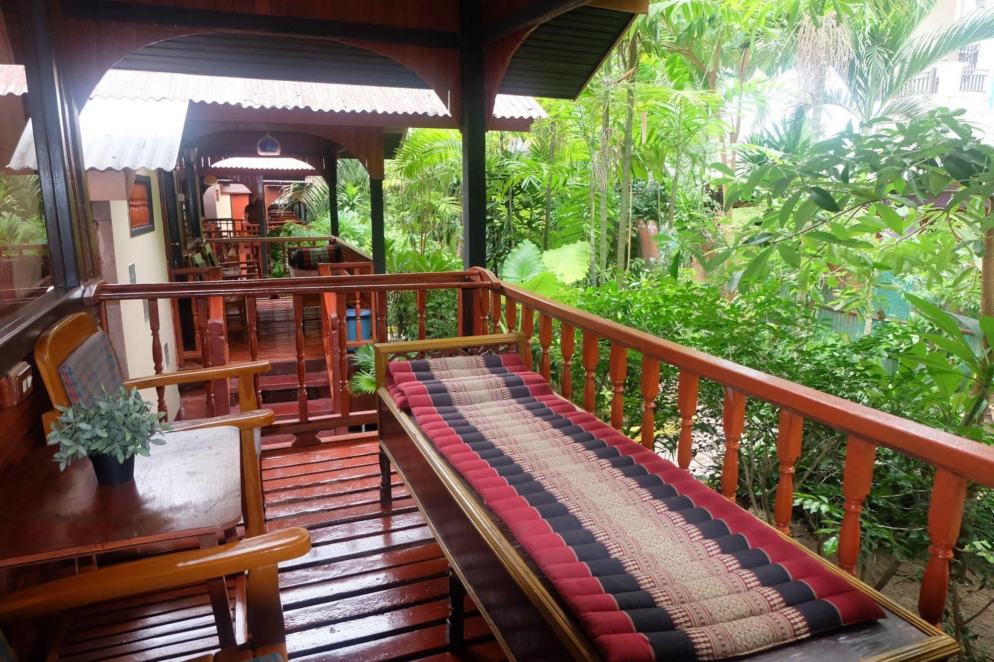 Relax Hotel Chaweng (Koh Samui)