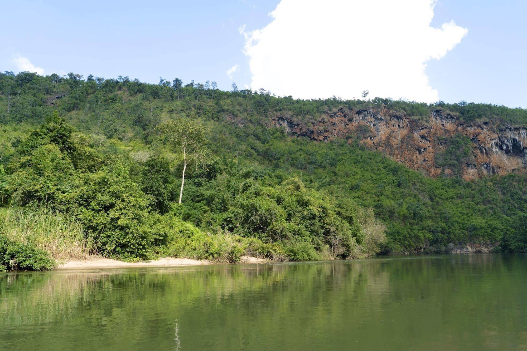 River Kwai Jungle Rafts 4*