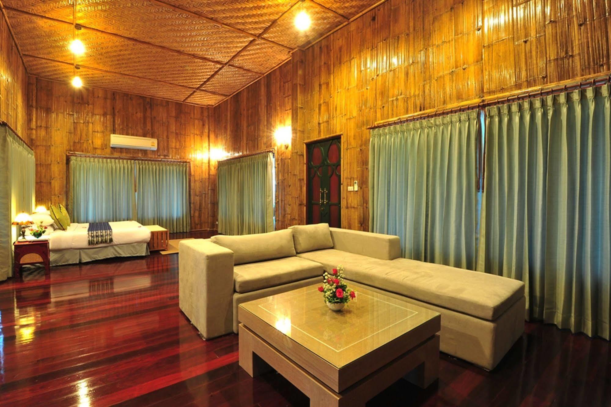 Resort Reewa Waree Resort Wangkata