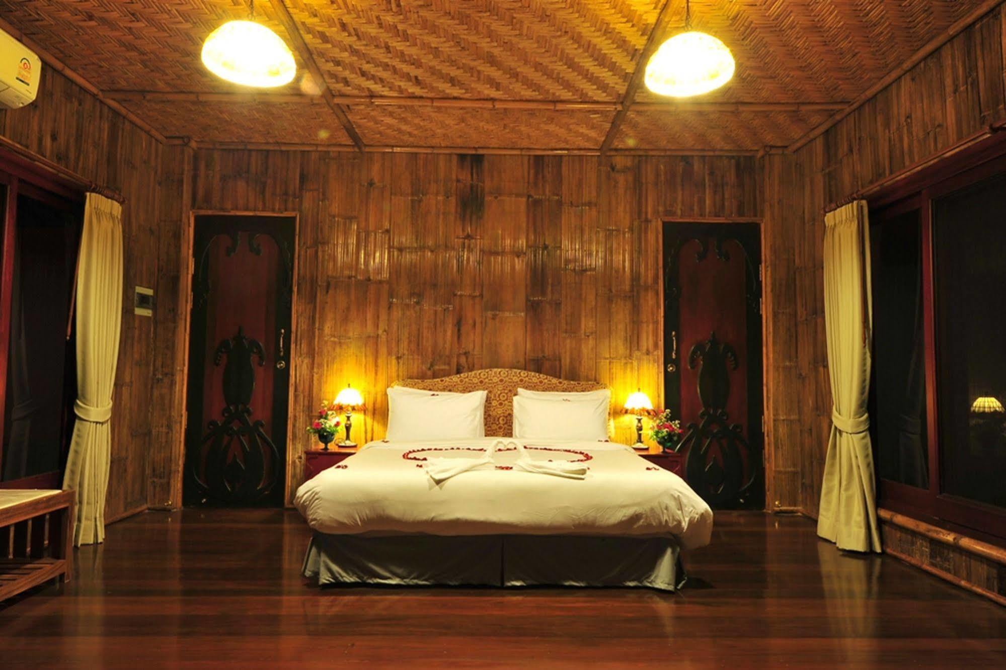 Resort Reewa Waree Resort 4*