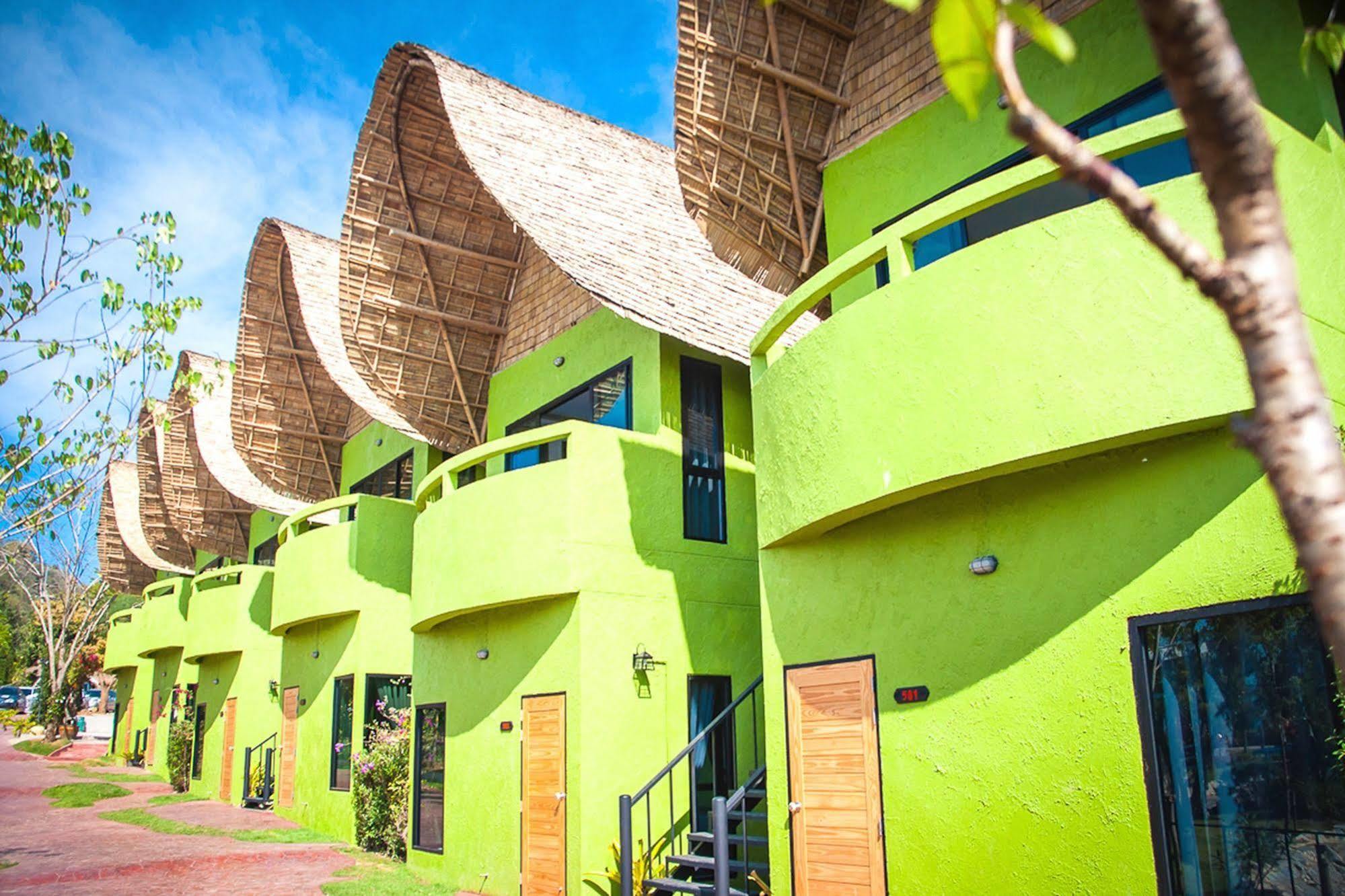 Reewa Waree Resort Resort 4*