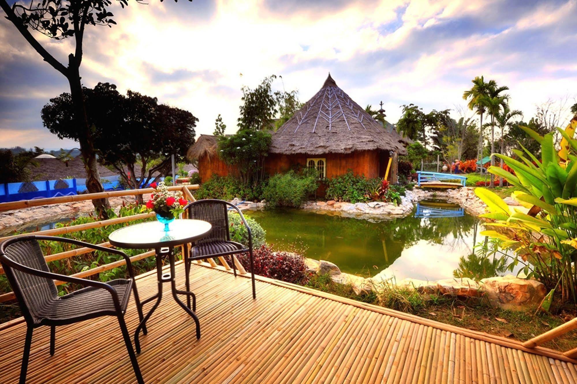 Reewa Waree Resort Resort 4*