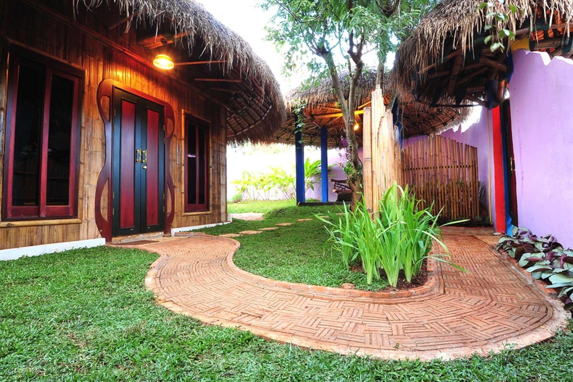 Resort Reewa Waree Resort 4*