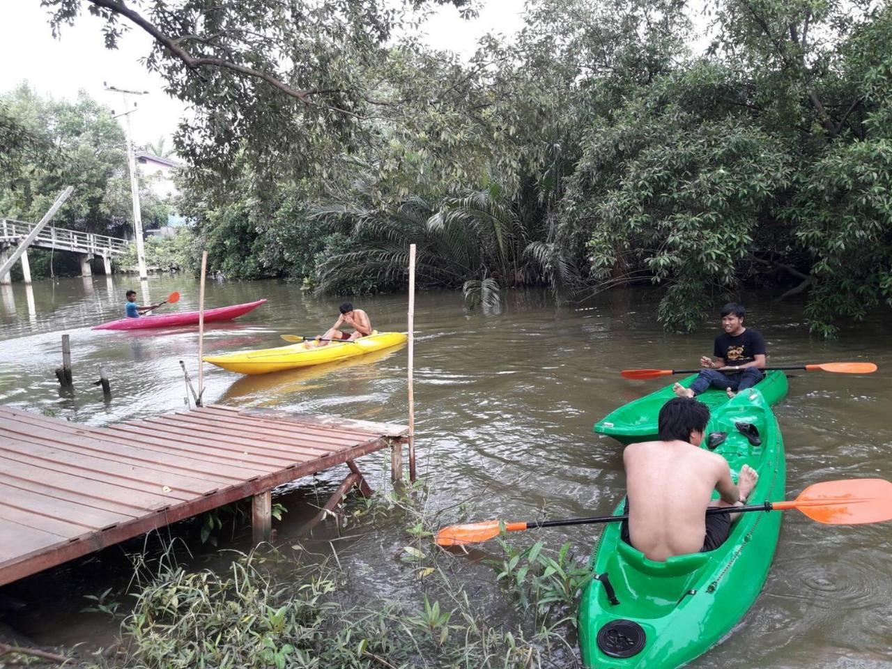 Saeng Tai Amphawa * Samut Songkhram