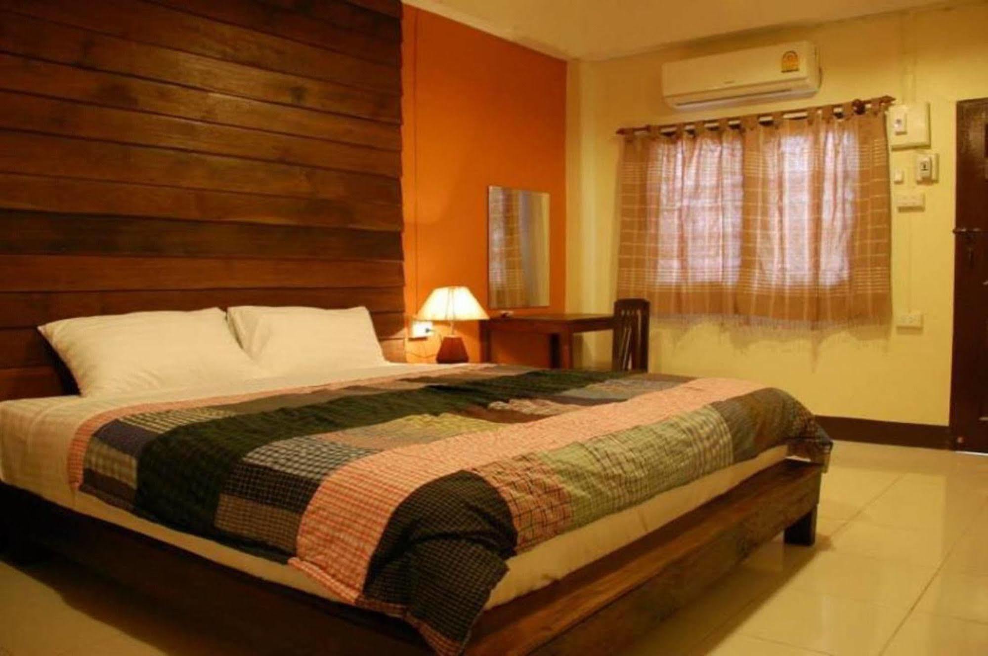 The Outside Hotel Ubon Ratchathani