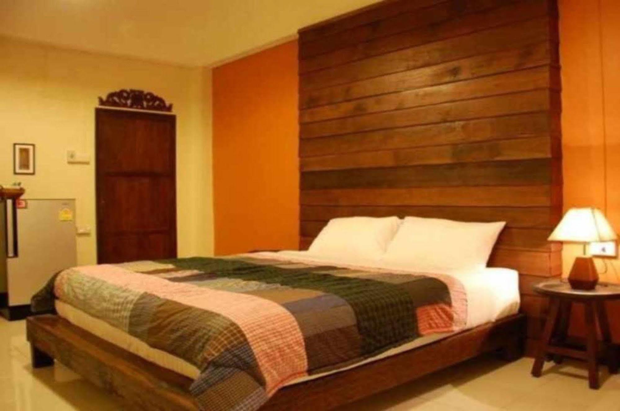 The Outside 3* Ubon Ratchathani
