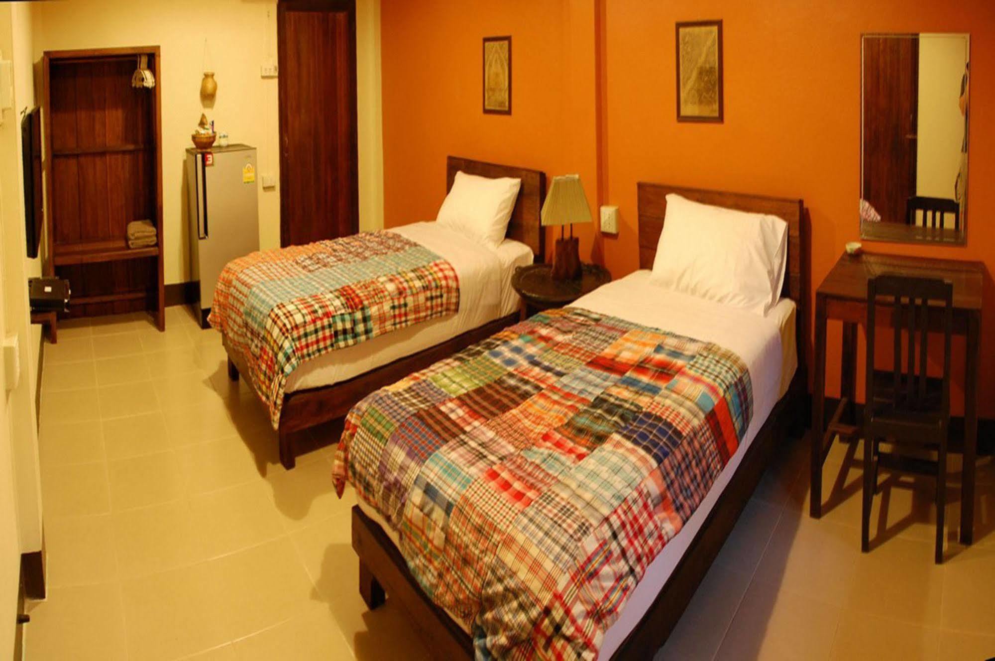 The Outside Hotel 3*