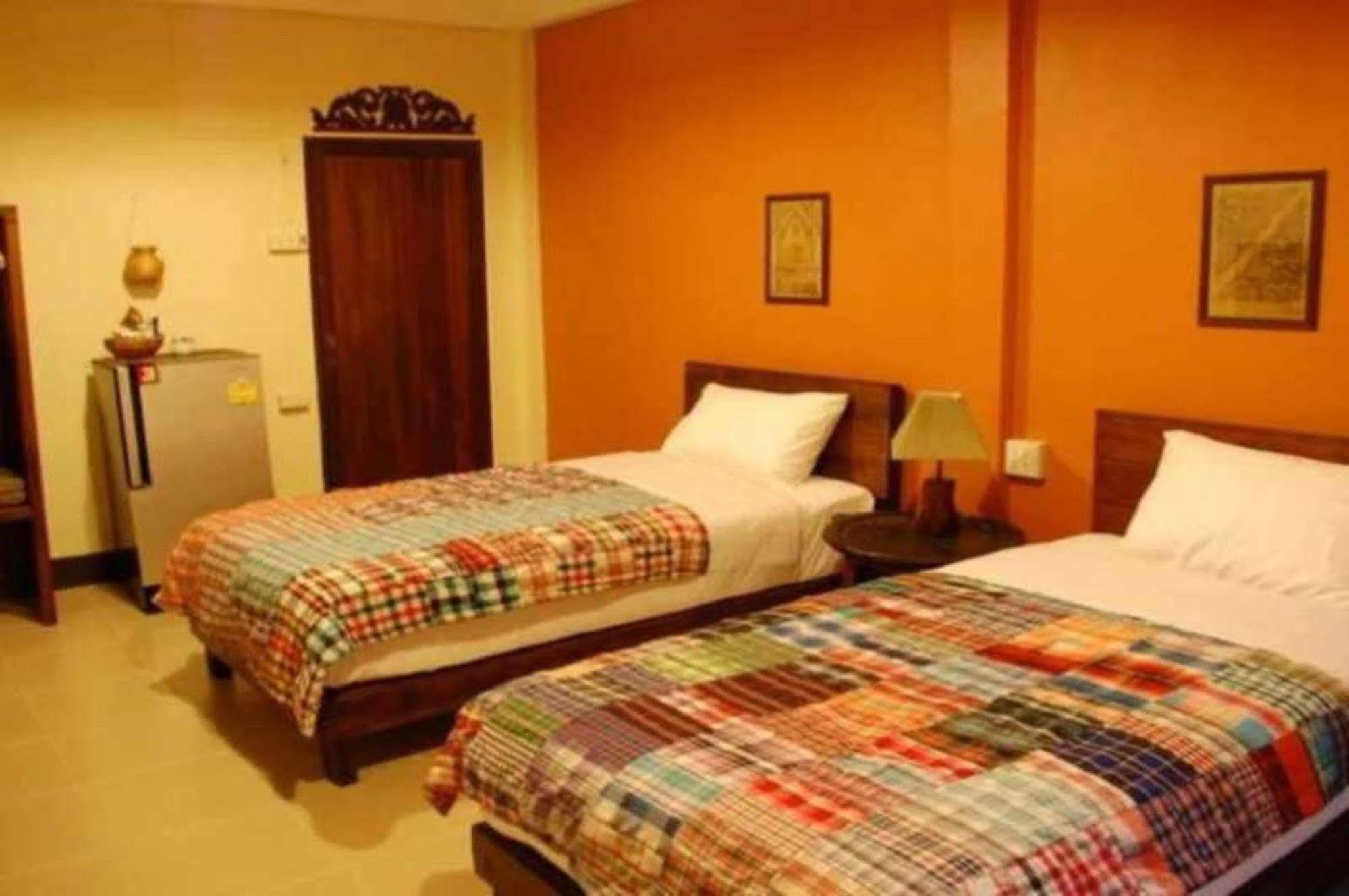 The Outside Hotel 3*