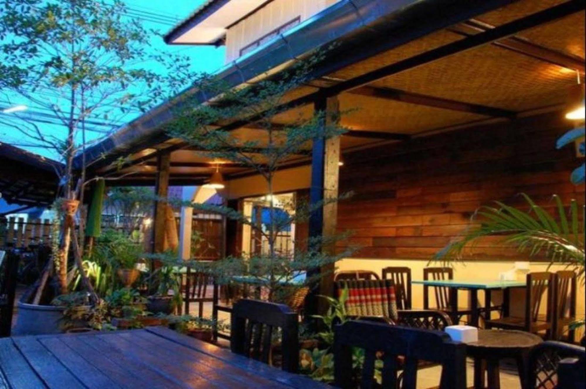 Hotel The Outside Ubon Ratchathani