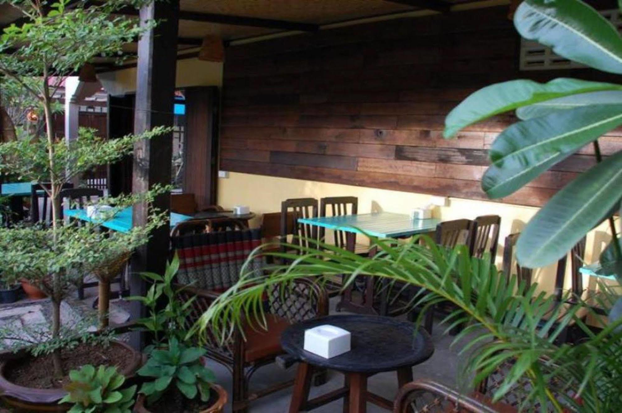 Hotel The Outside Ubon Ratchathani