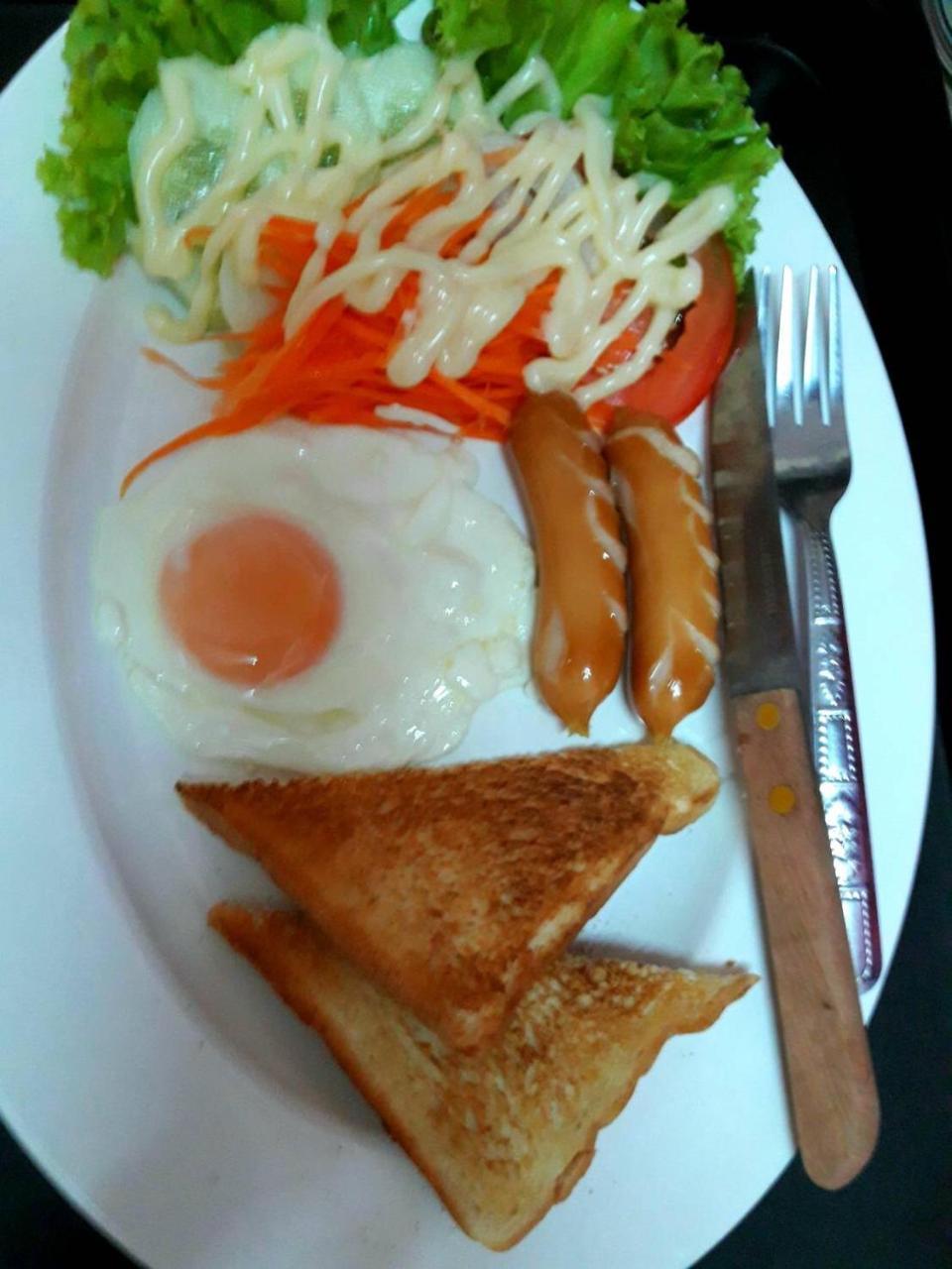 Saeng Tai Amphawa * Samut Songkhram