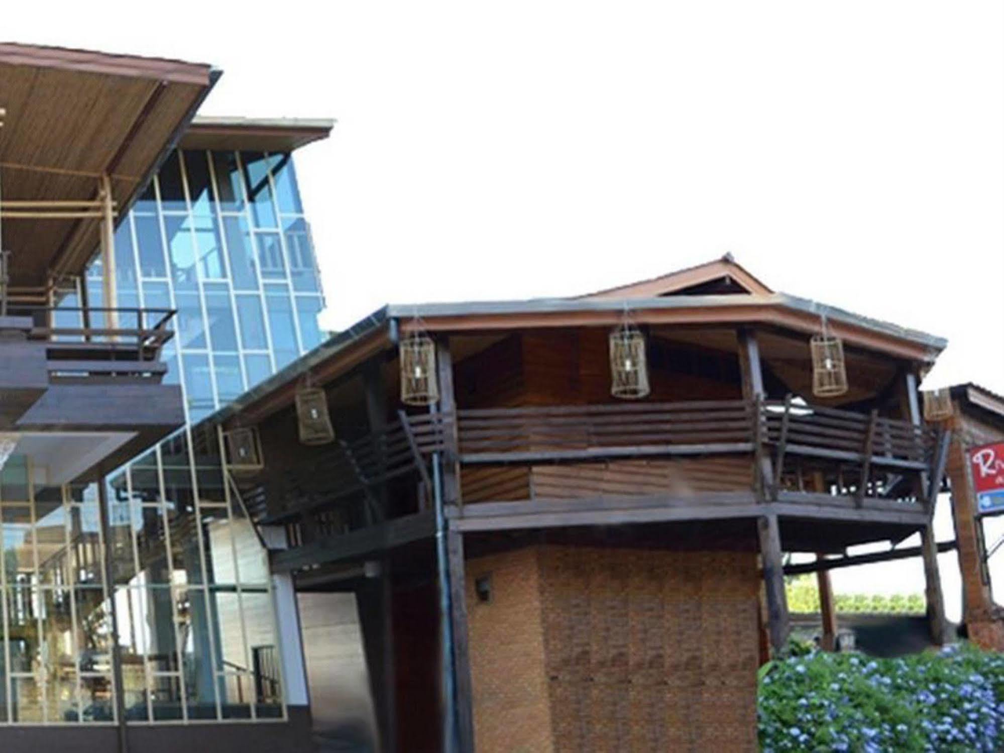 River Bank Resort Mae Sariang