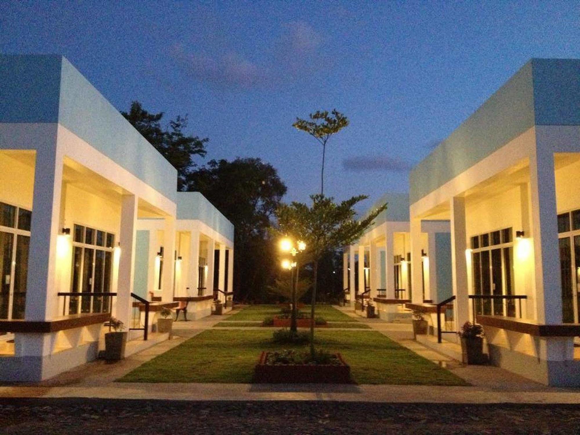 Resort The Cube 2*