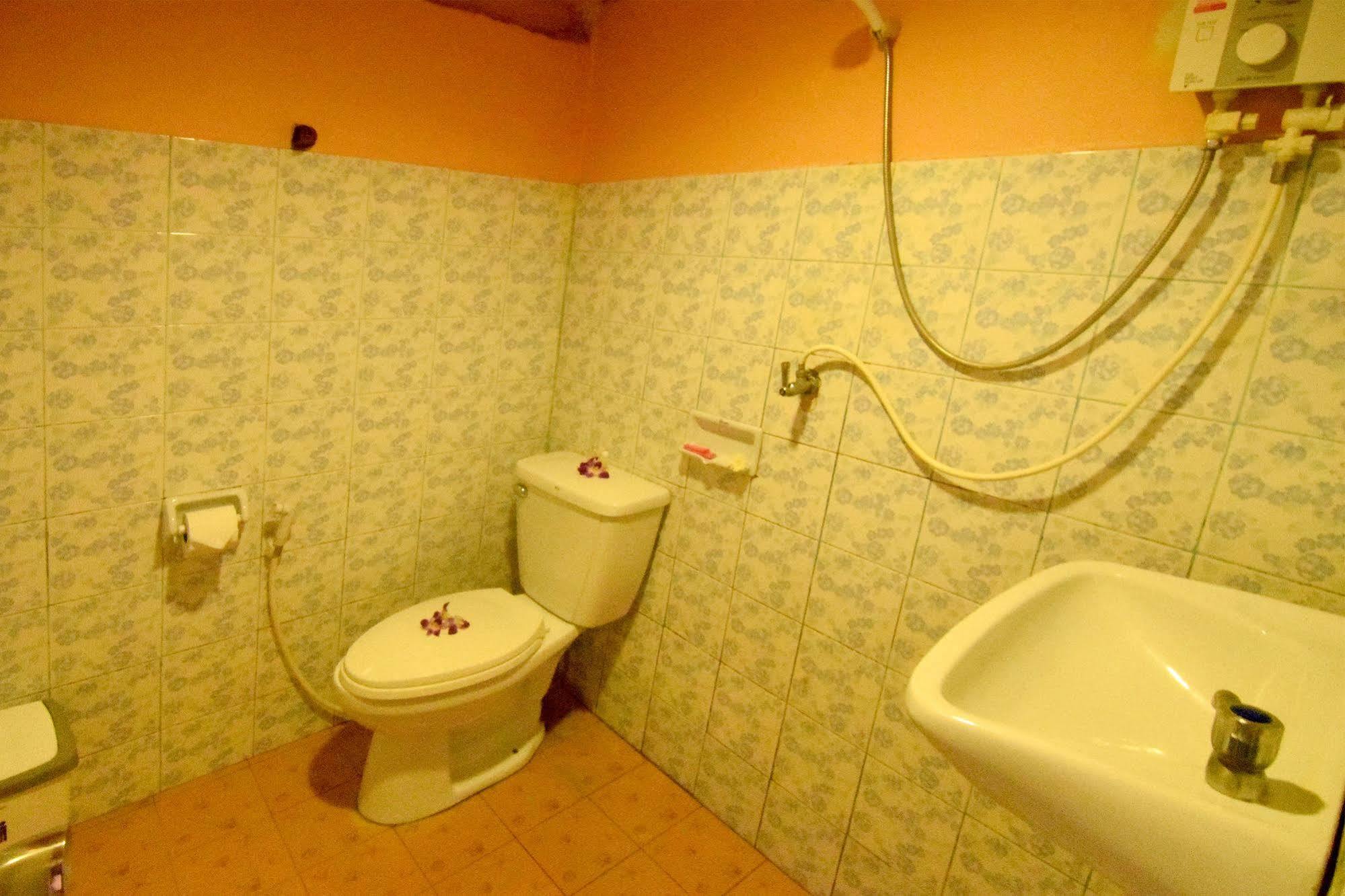 Aonang Side Guest house