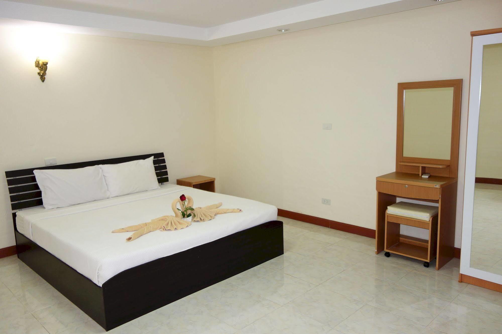 Resort Jungle Jomtien Beach