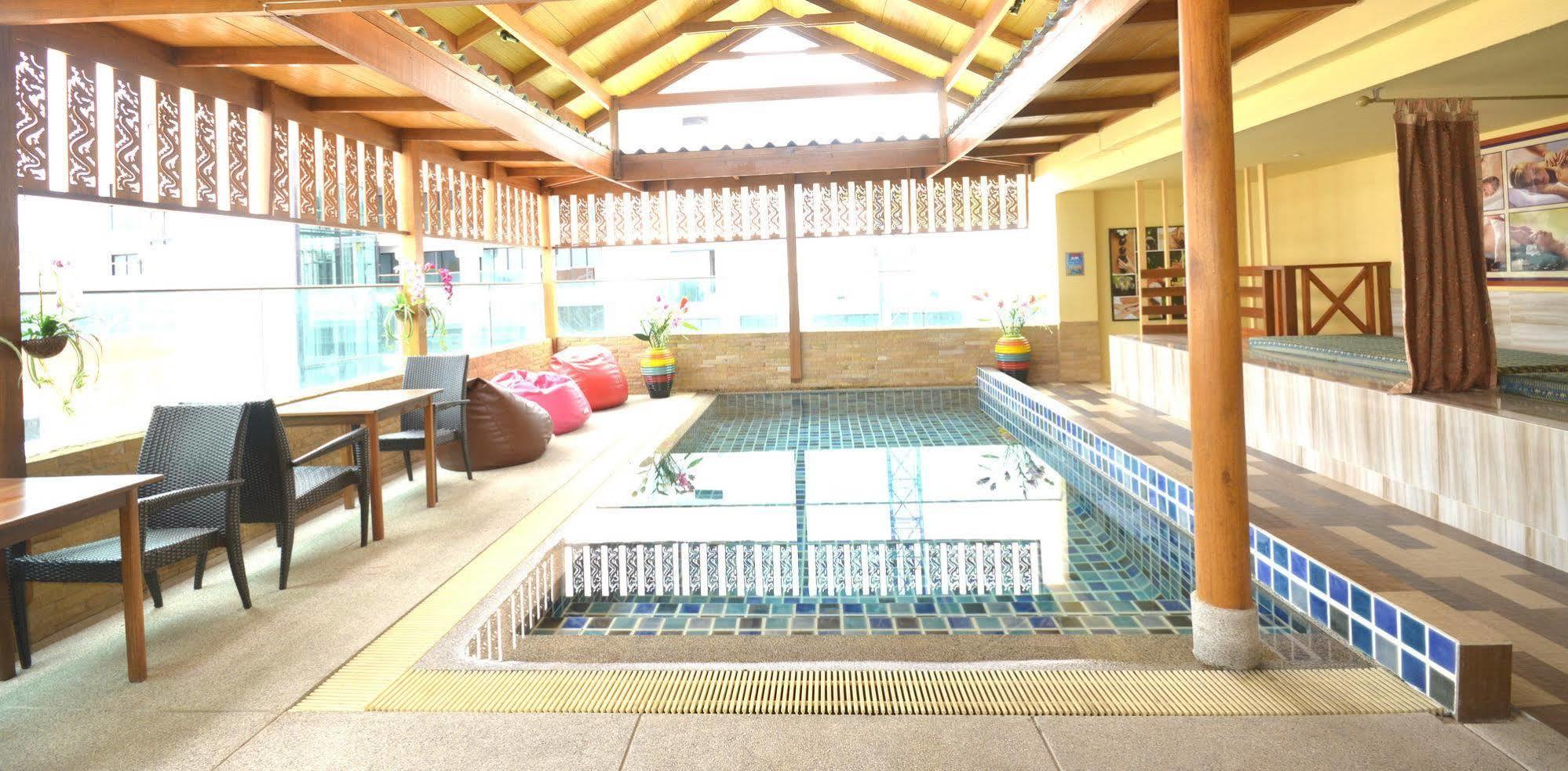 Hotel The Center Phuket