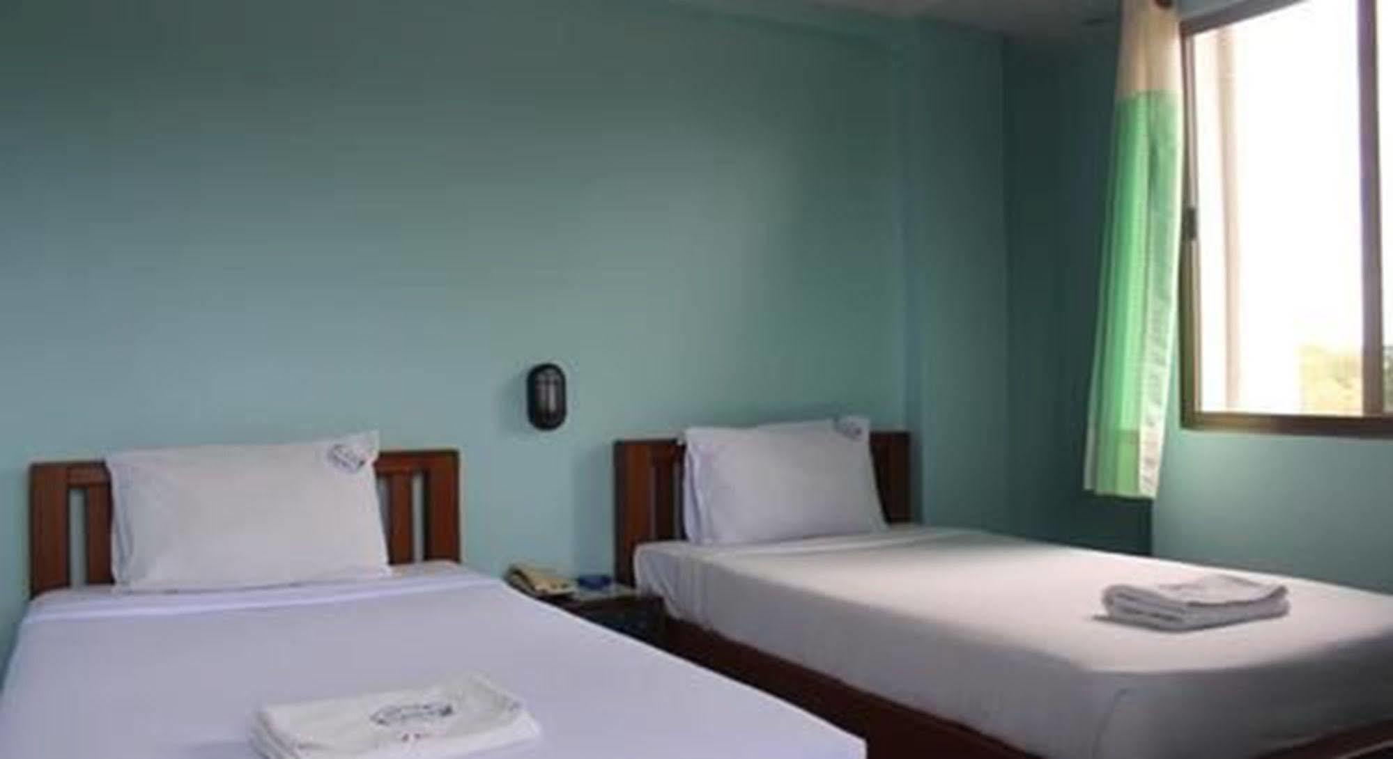 Grand Mansion Hotel 2*