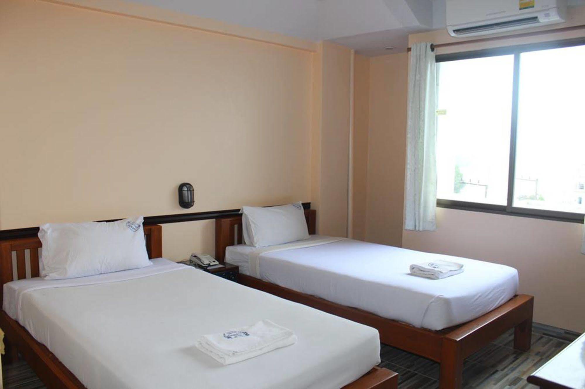 Grand Mansion Hotel 2*