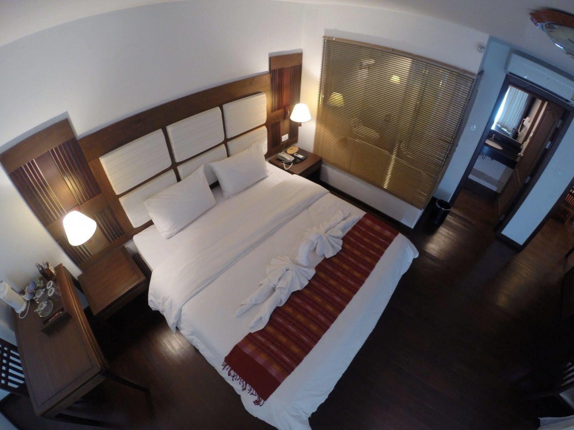 Hotel River