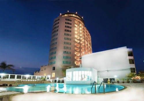 Hotel River