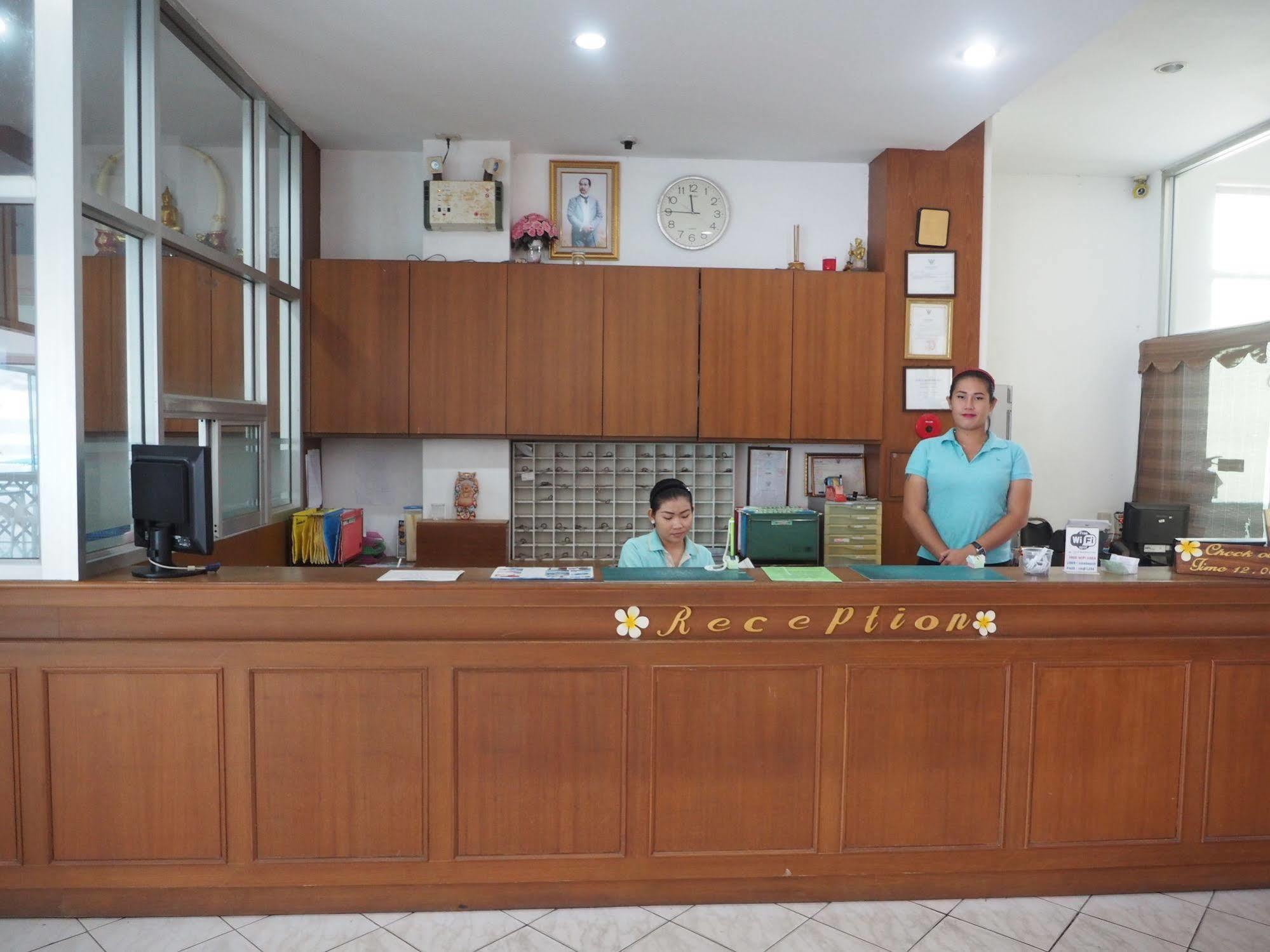 Nice Beach Hotel Hotel Rayong