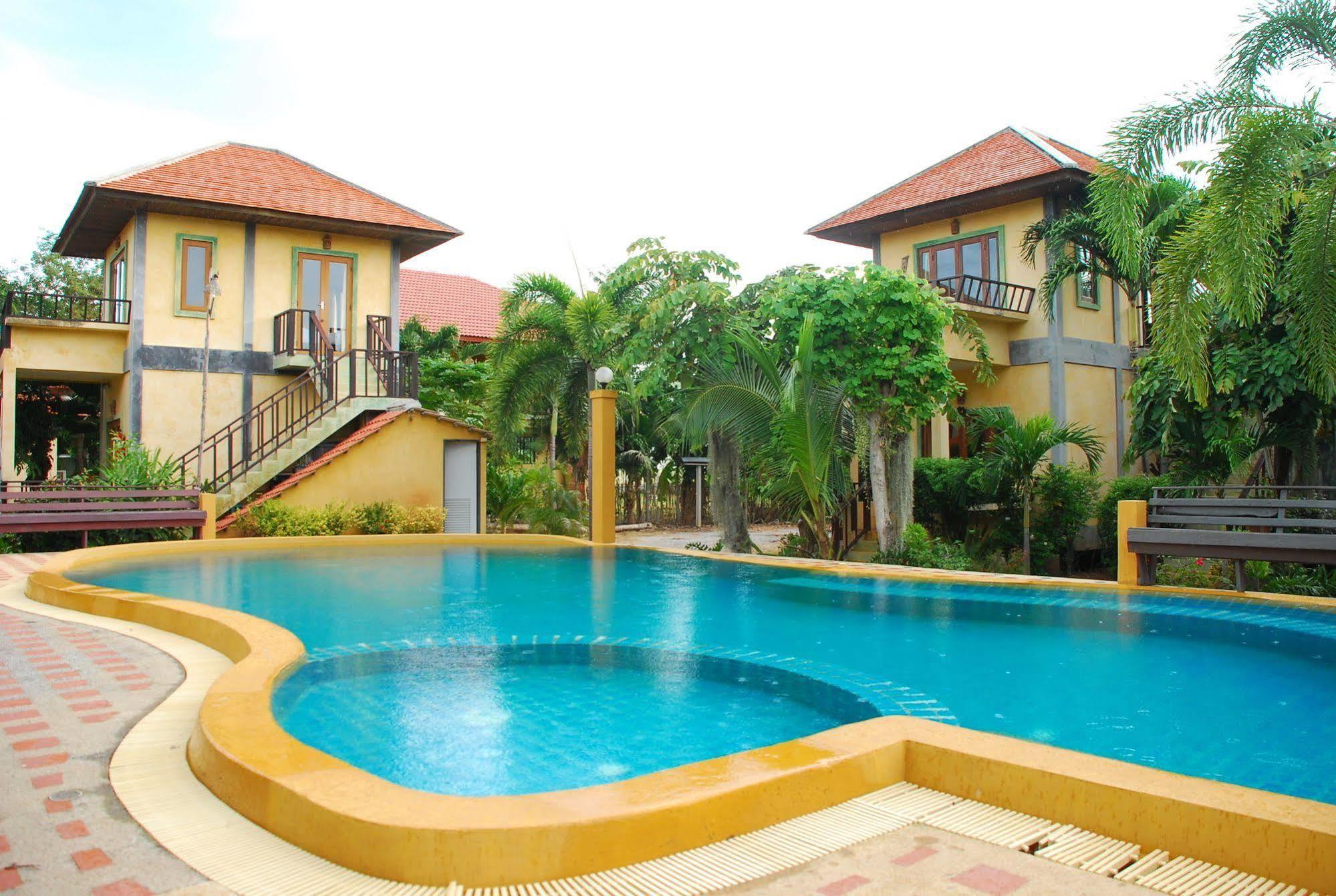 Hotel Baanbali Ban Pru Yai