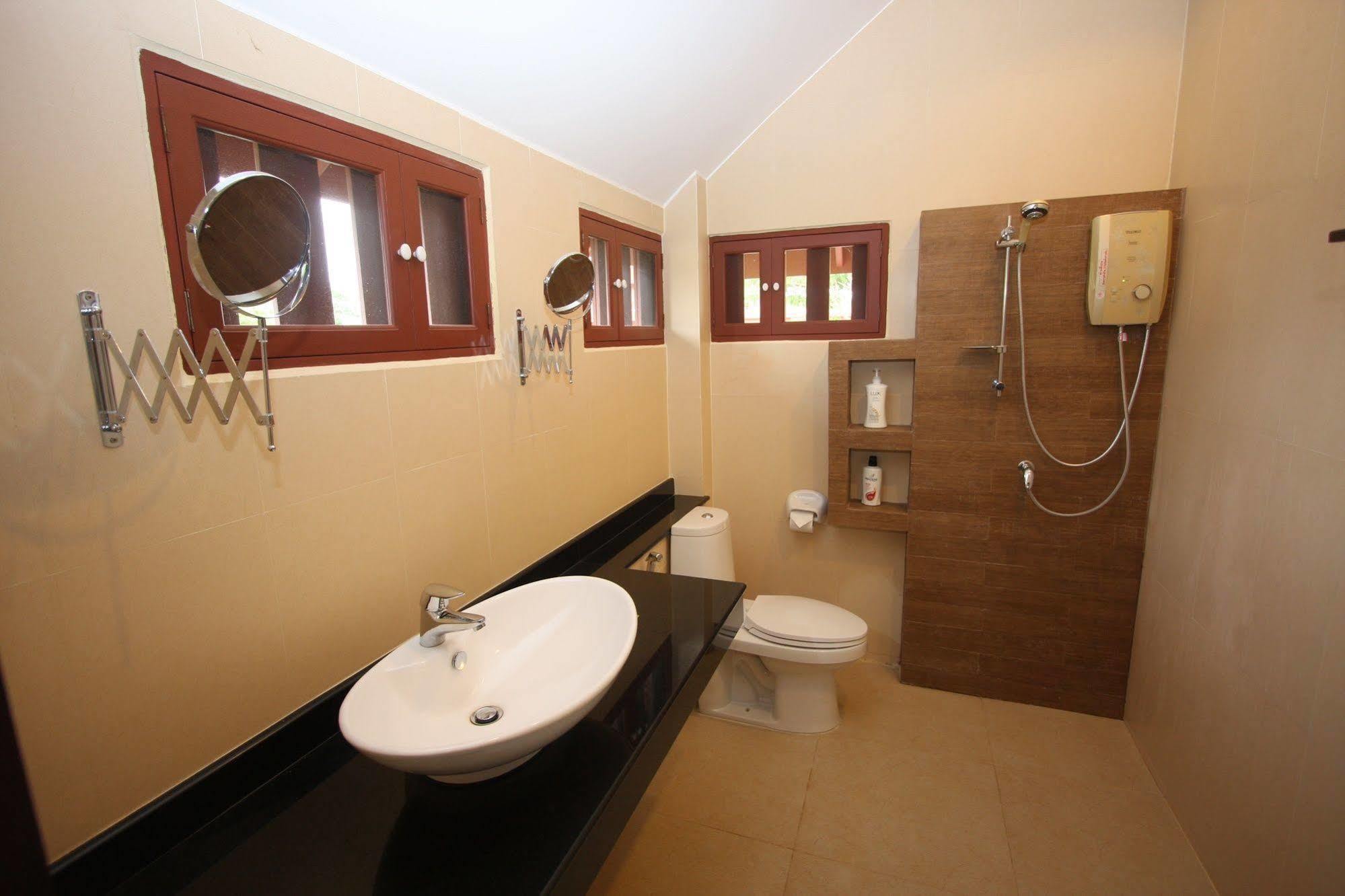 Resort Baan Suchadaa (adults Only) Lampang