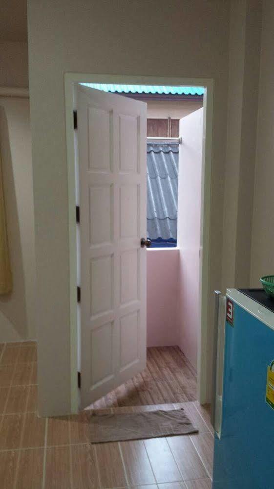 Guest house Sairee Sairee
