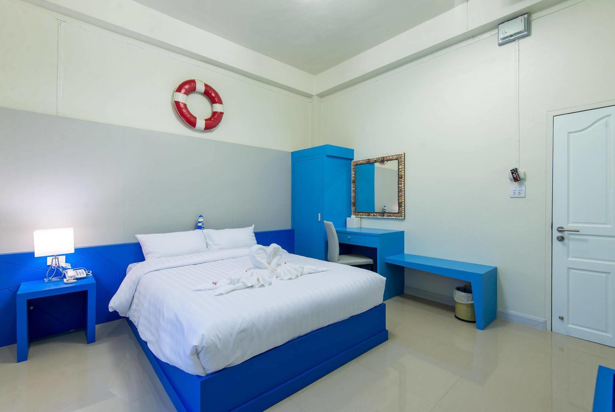 Hotel Orbit Key
