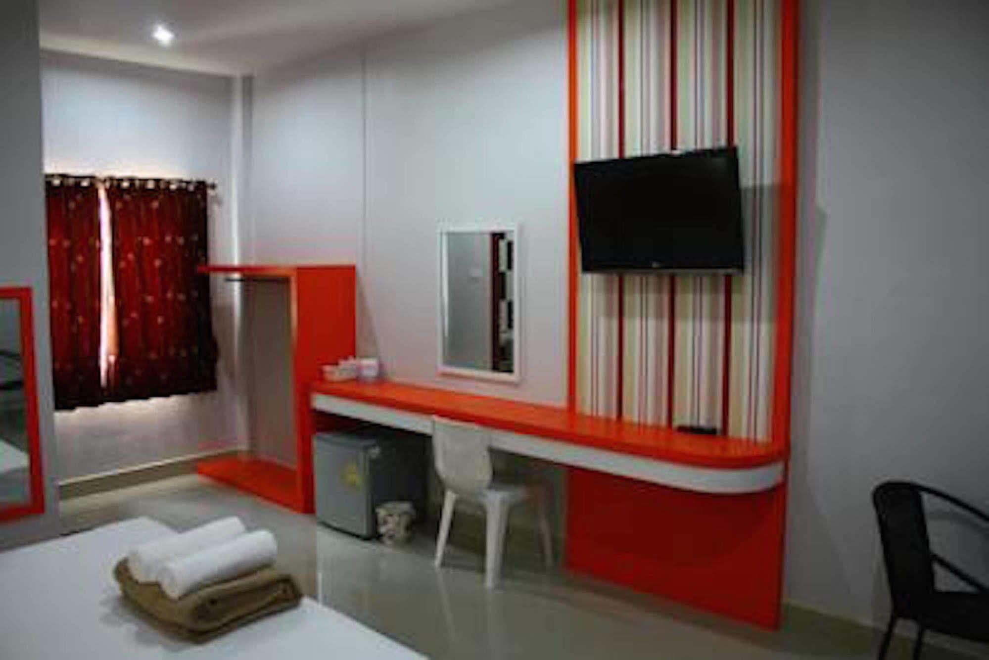 Sabai Ez Hotel Hotel