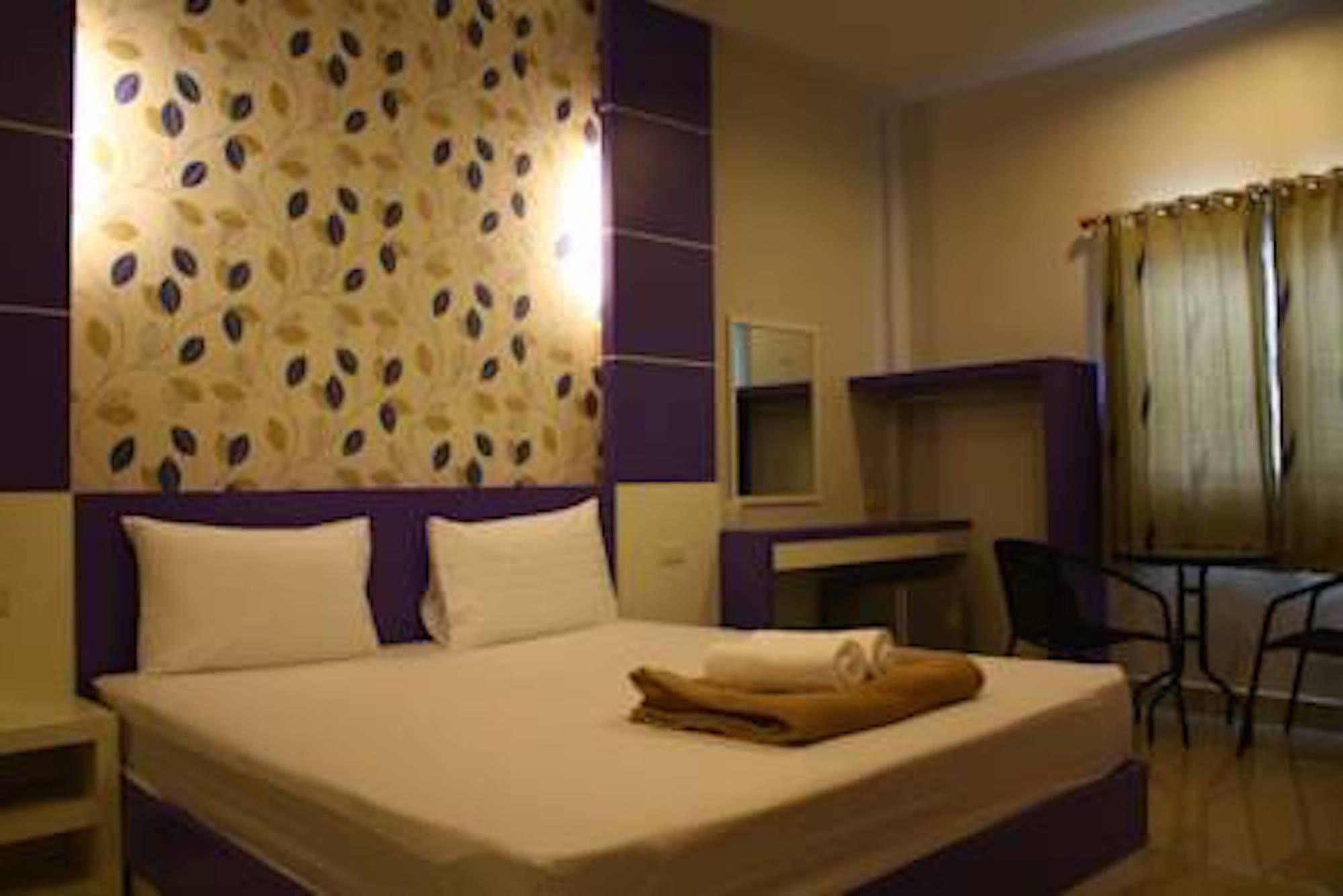 Sabai Ez Hotel Hotel