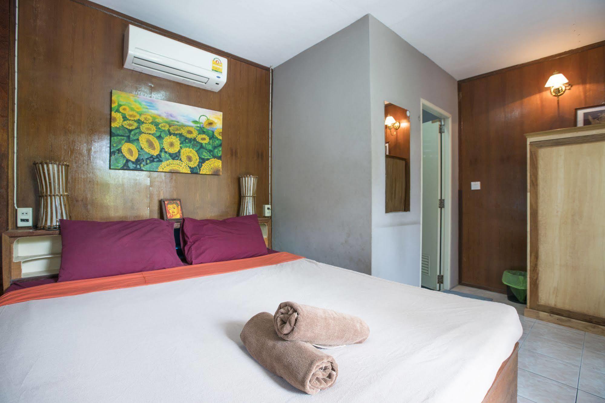 Hotel Namthip Homebeach 3*