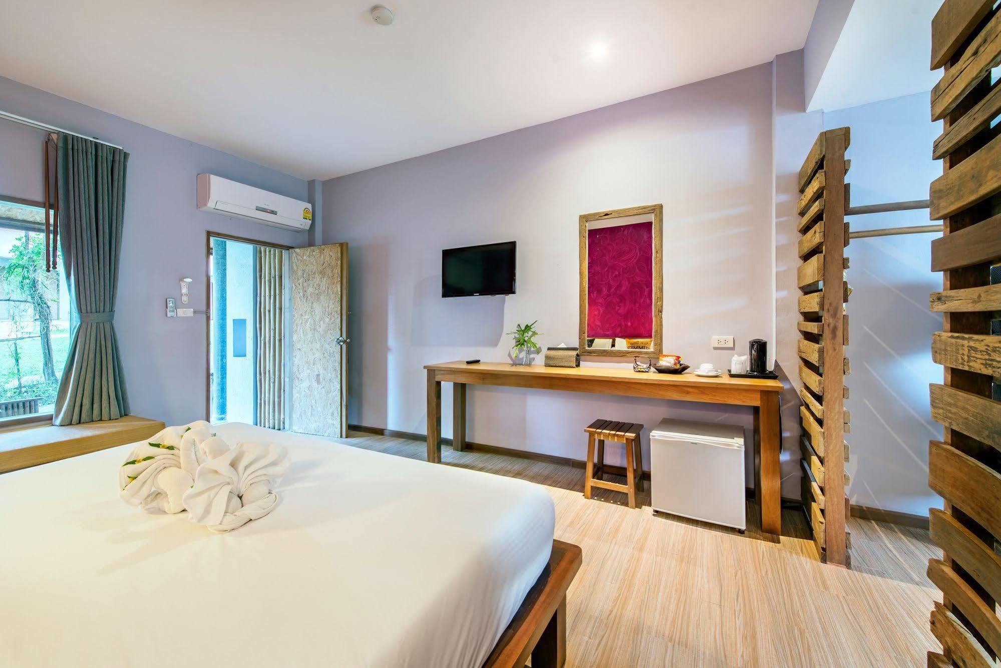 Bar And Bed @ Samed Hotel