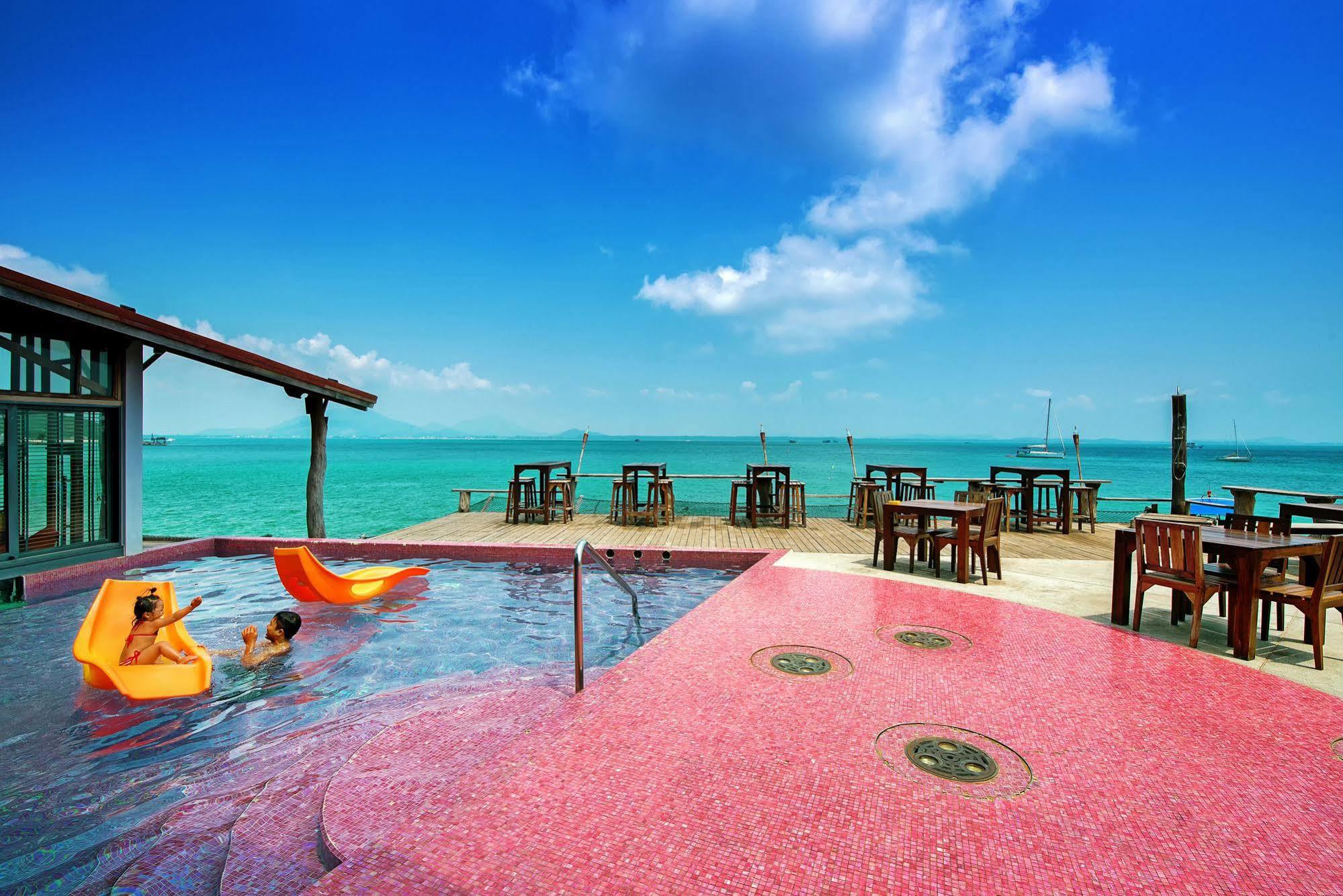 Hotel Bar And Bed @ Samed Koh Samet