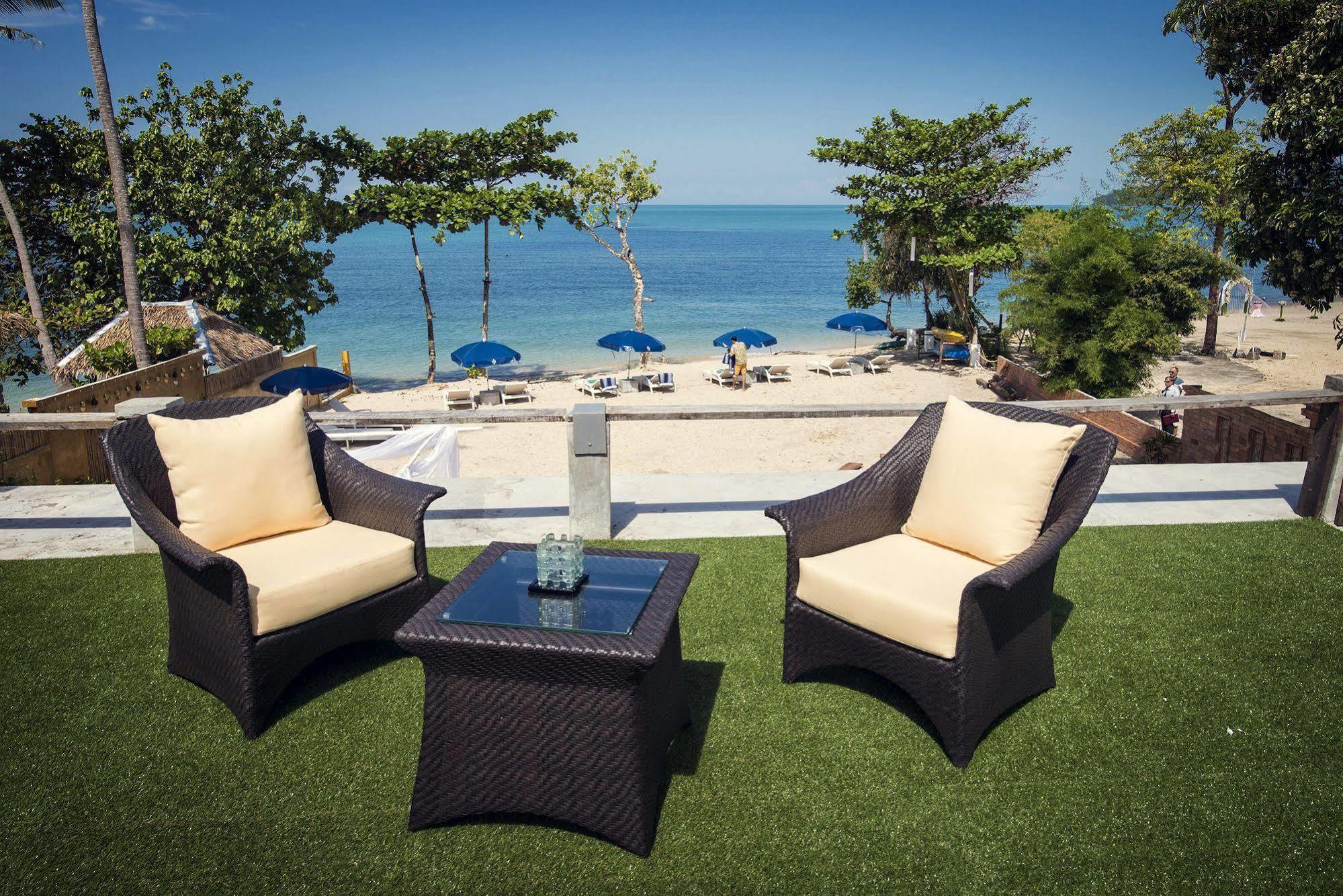 Resort The White Knot