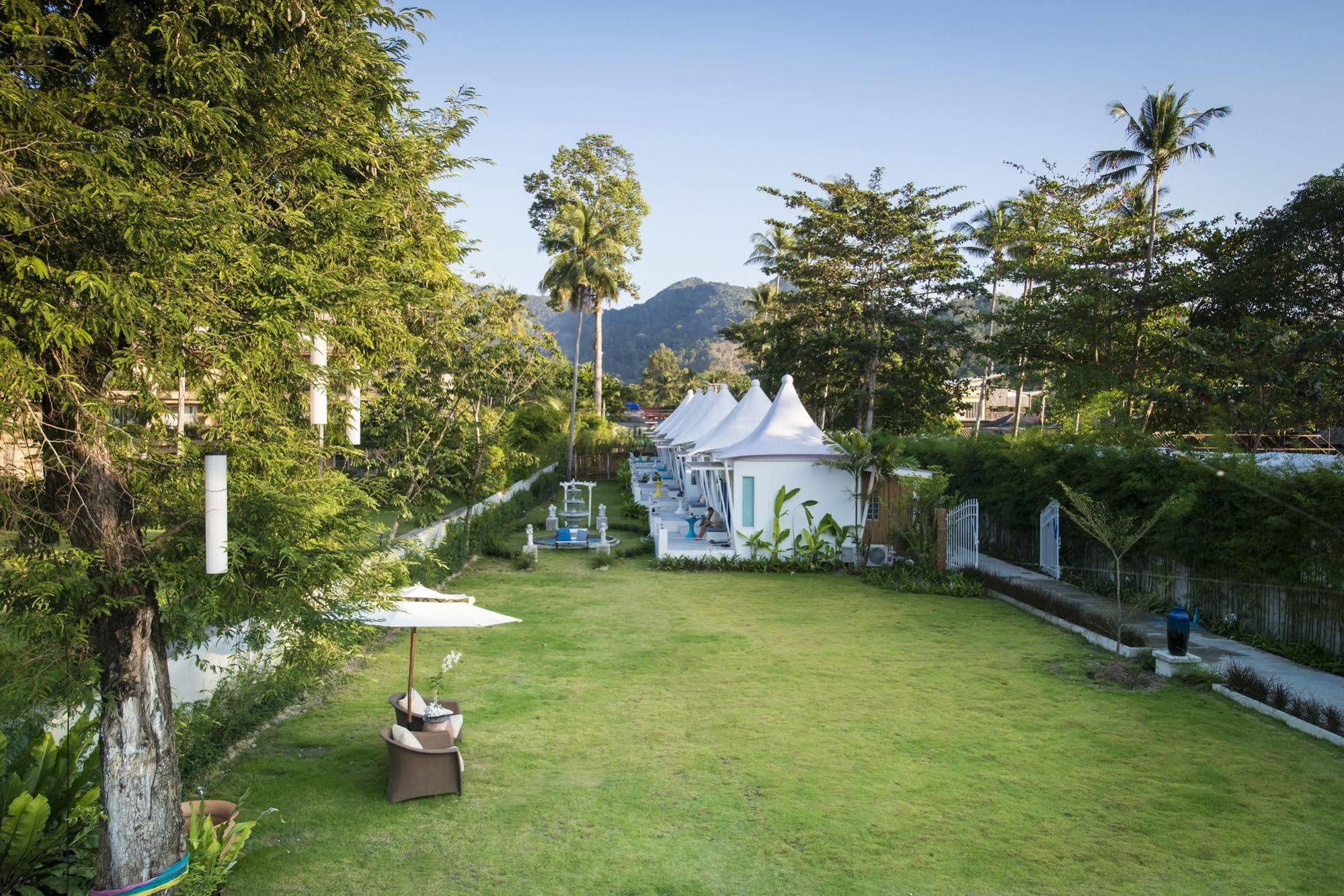The White Knot Resort 3*