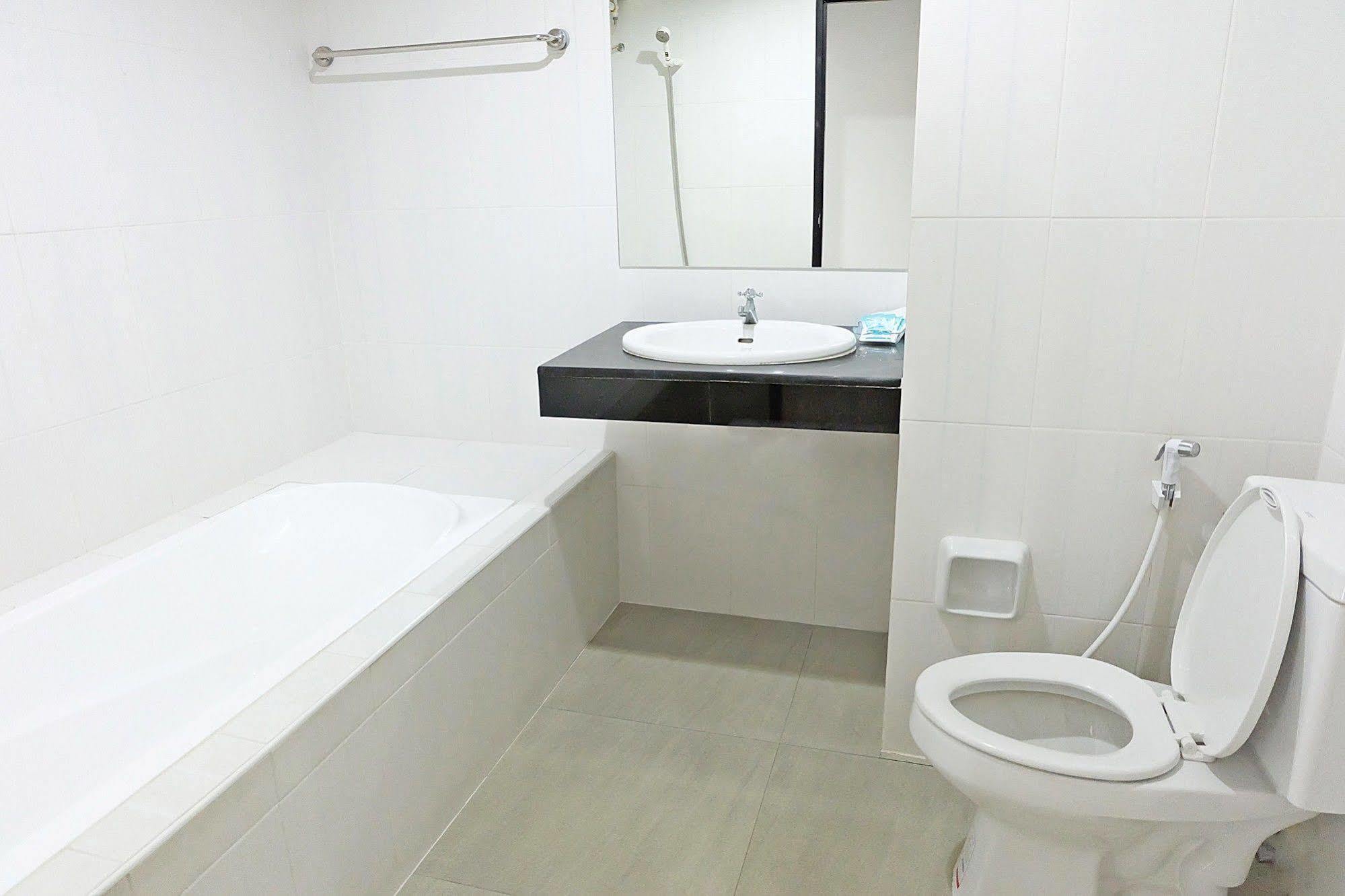 Condotel 2*