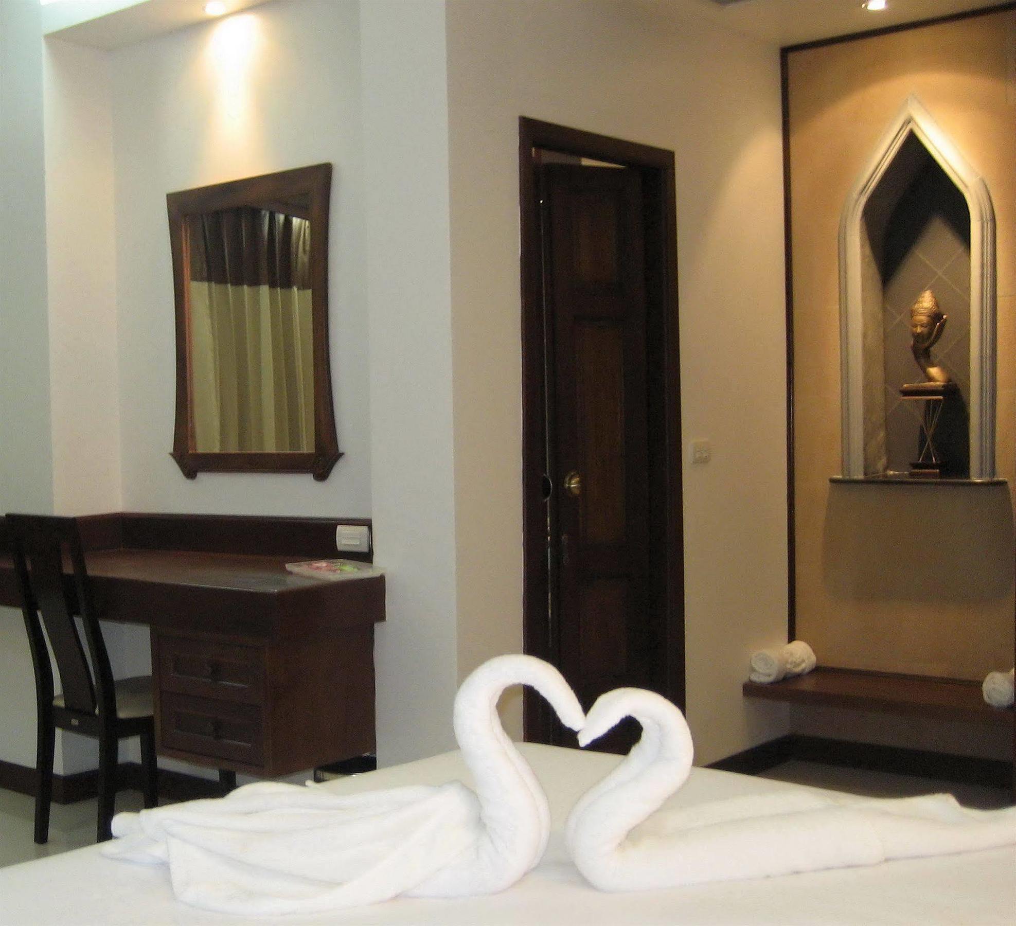 Riverside & Hotel Khao Lak