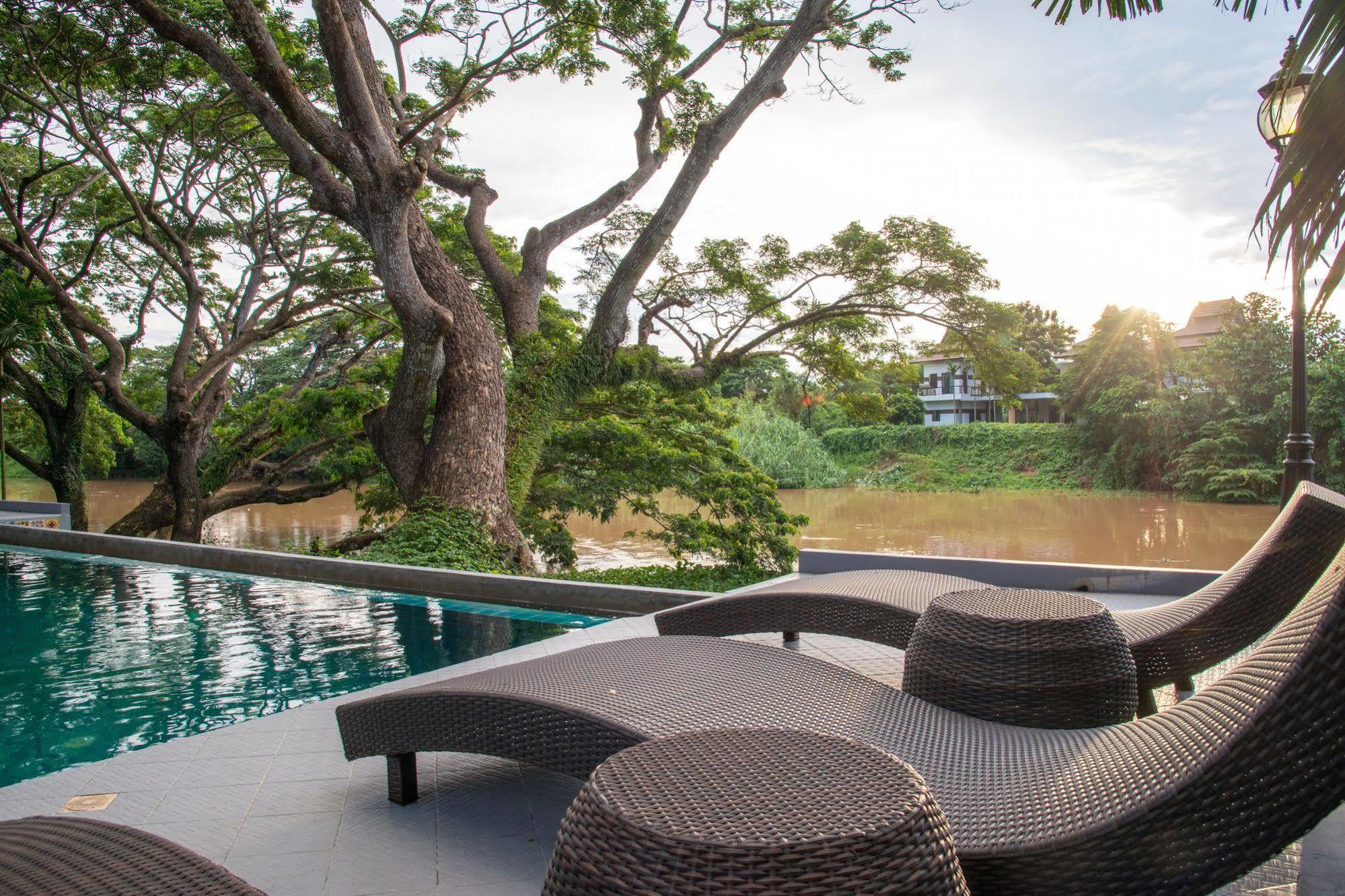 Baan Nam Ping Riverside Resort