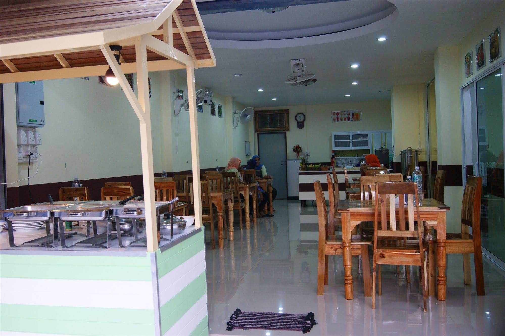 The House Guest house 2*