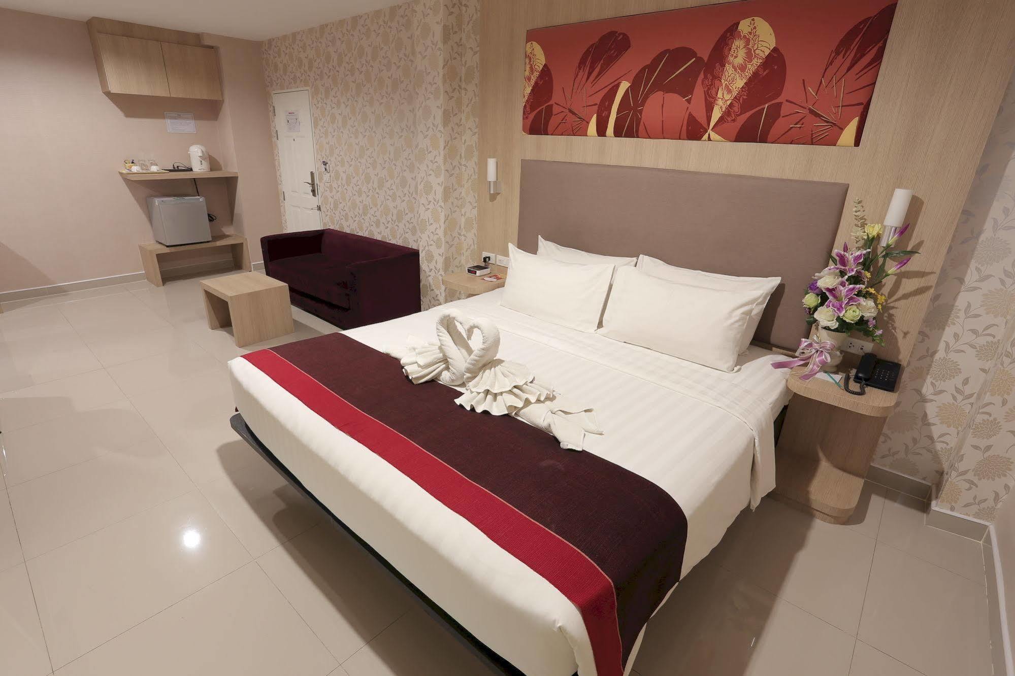 Hotel Western Royal 3*