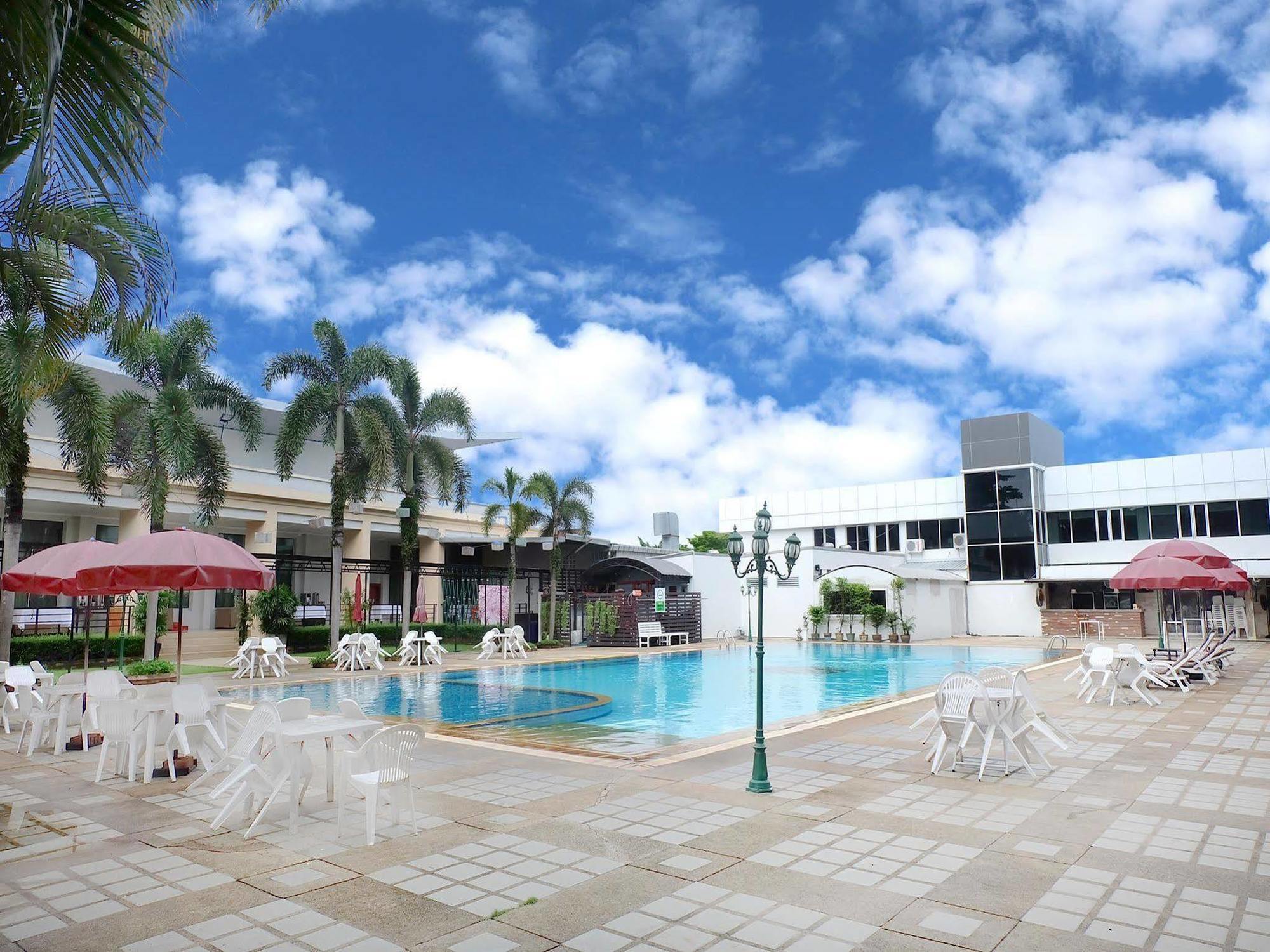 New Travel Hotel 3*